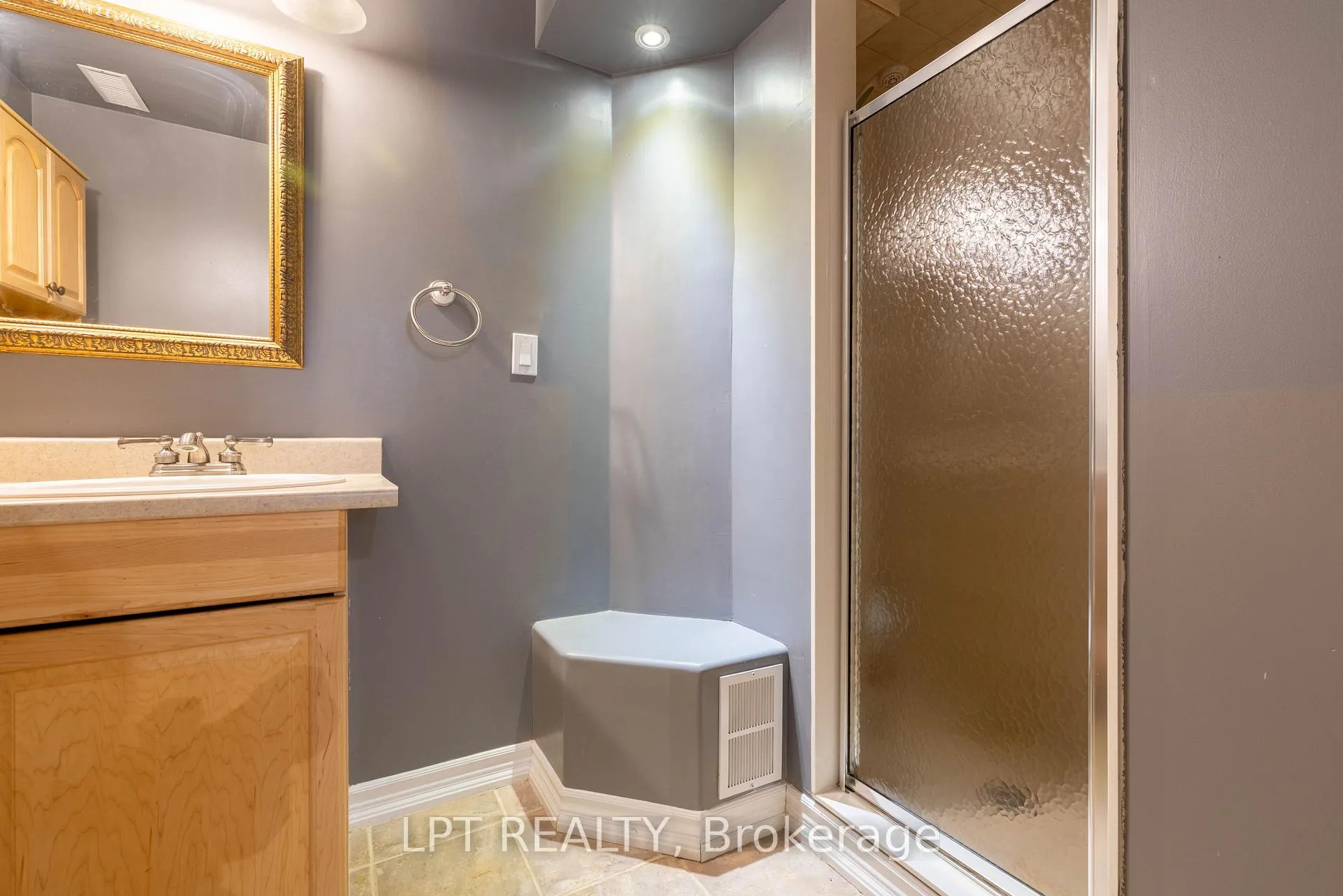 Photo 37 of 36 Ivygreen Road, Georgina, Keswick North — HOMEH