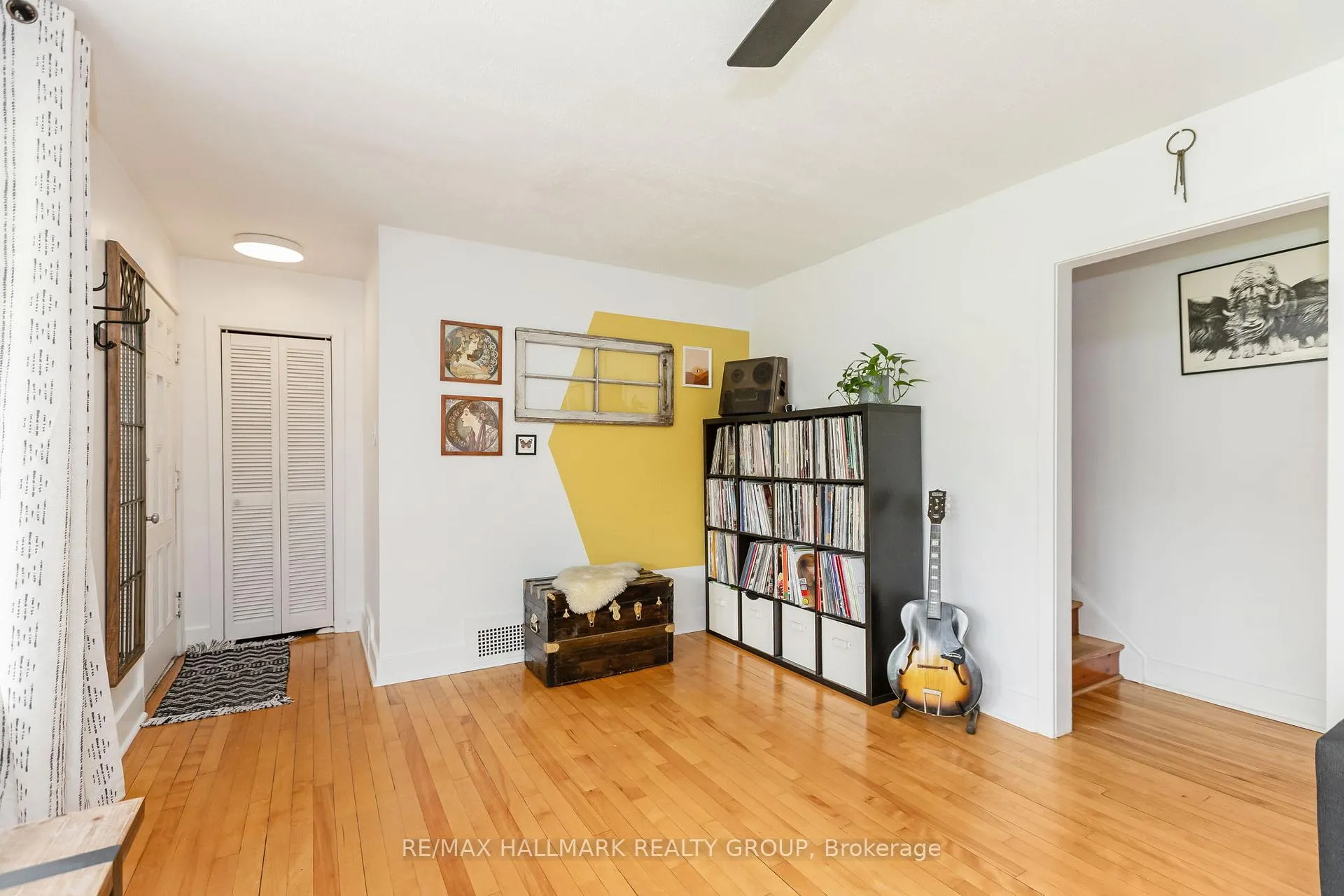 Photo 7 of 1225 Foxbar Avenue, Ottawa, Ellwood — HOMEH