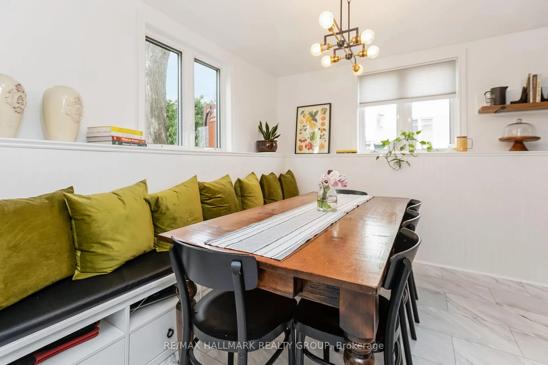 Photo 12 of 1225 Foxbar Avenue, Ottawa, Ellwood — HOMEH