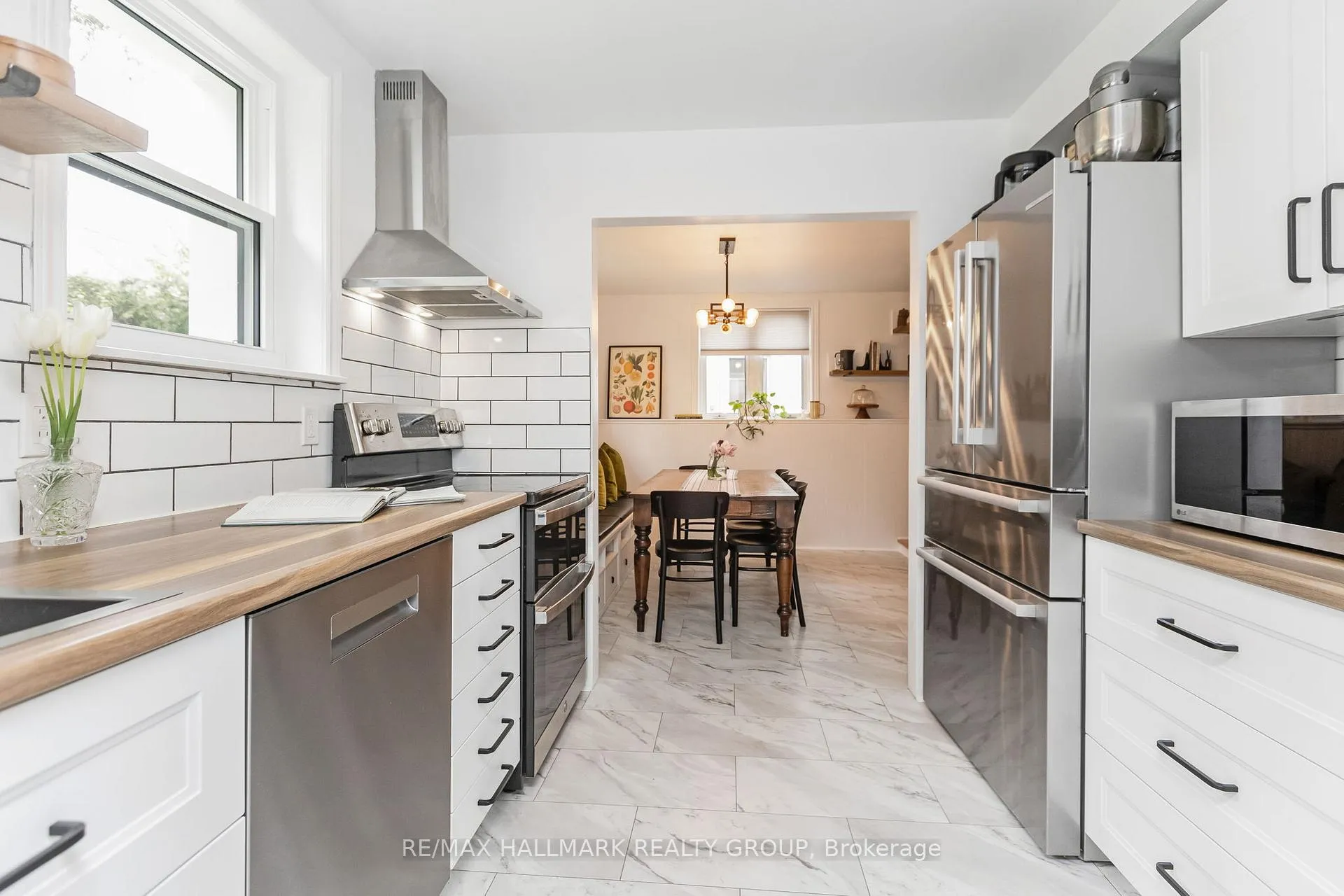 Photo 14 of 1225 Foxbar Avenue, Ottawa, Ellwood — HOMEH