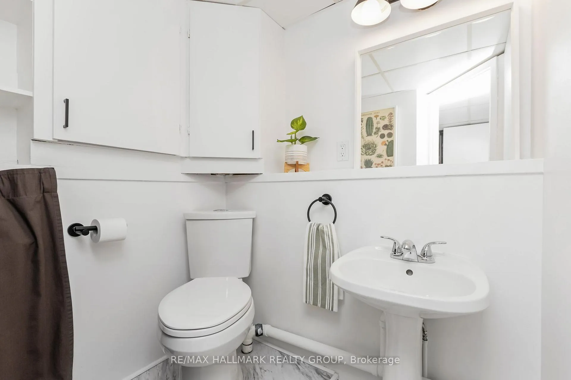 Photo 19 of 1225 Foxbar Avenue, Ottawa, Ellwood — HOMEH