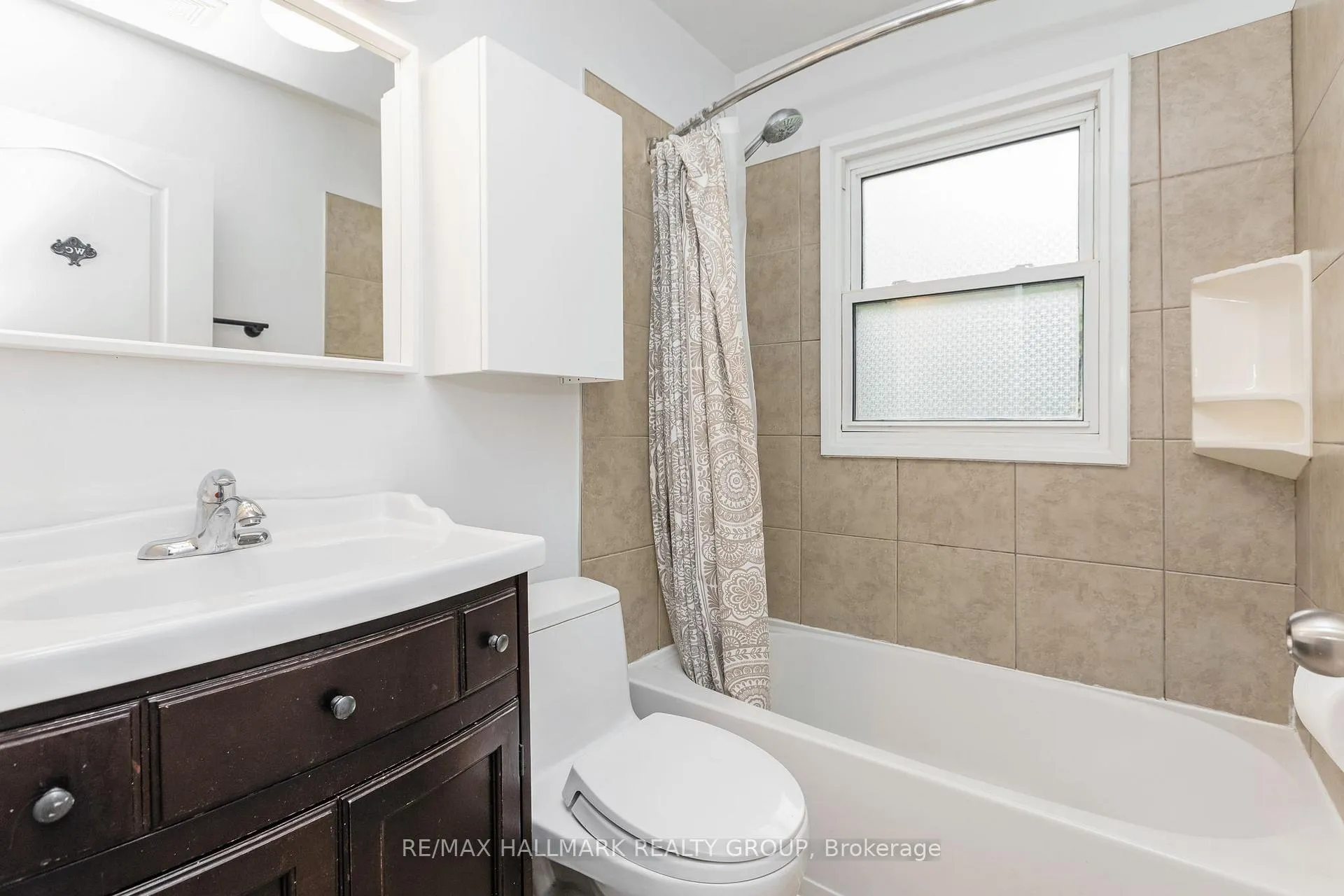 Photo 24 of 1225 Foxbar Avenue, Ottawa, Ellwood — HOMEH