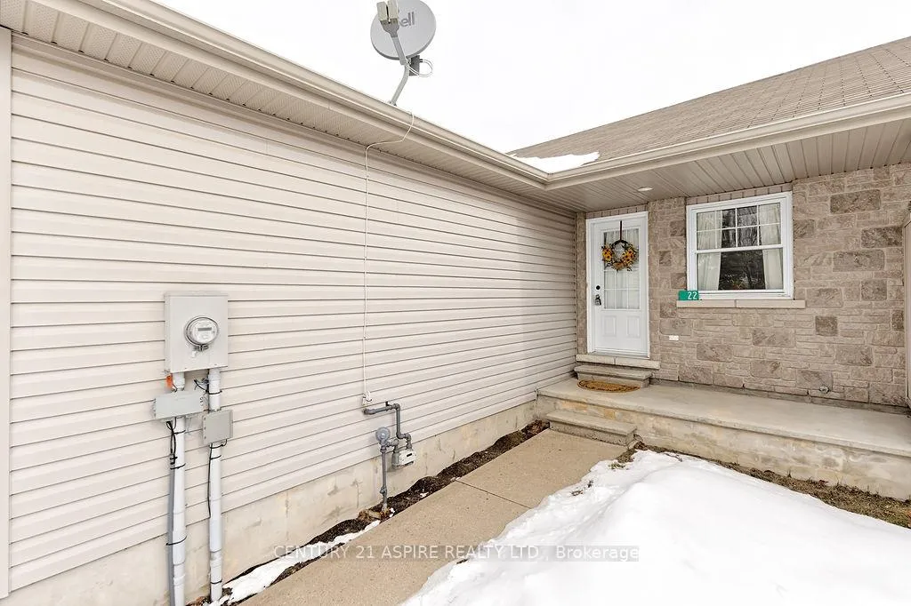 Photo 2 of 22 Wilson Avenue, Petawawa — HOMEH