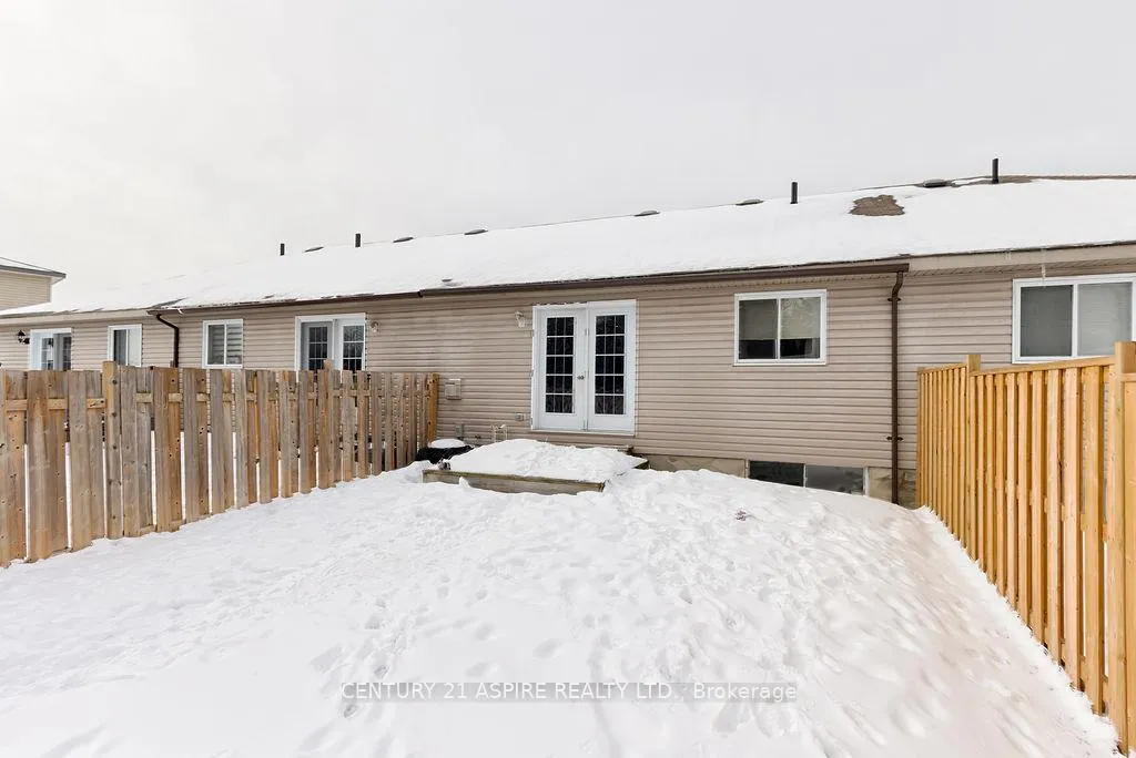 Photo 5 of 22 Wilson Avenue, Petawawa — HOMEH