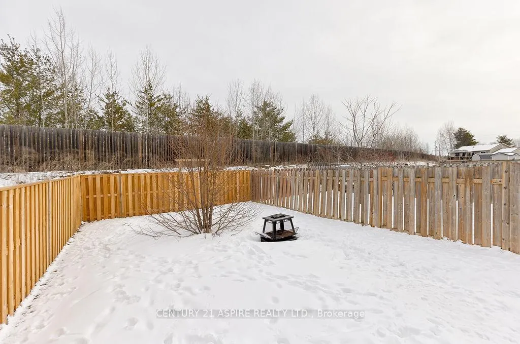Photo 7 of 22 Wilson Avenue, Petawawa — HOMEH