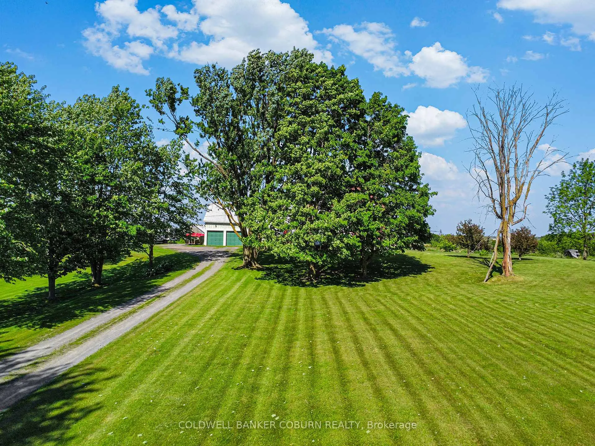 Photo 10 of 2327 31 Highway, North Dundas, North Dundas (Winchester) Twp — HOMEH