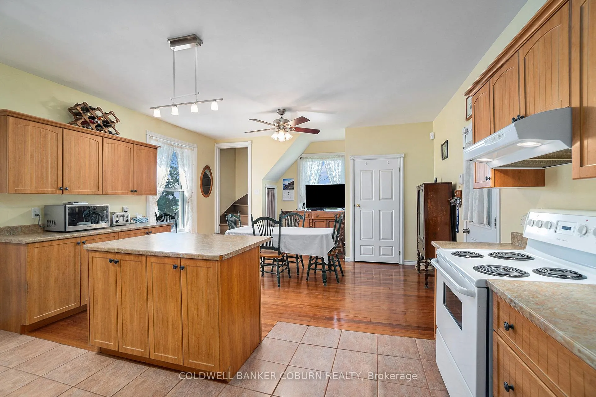 Photo 15 of 2327 31 Highway, North Dundas, North Dundas (Winchester) Twp — HOMEH