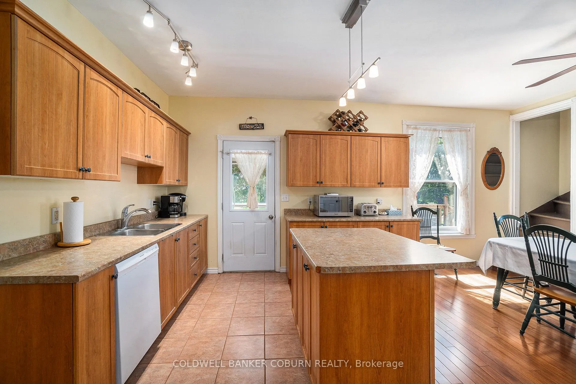 Photo 16 of 2327 31 Highway, North Dundas, North Dundas (Winchester) Twp — HOMEH
