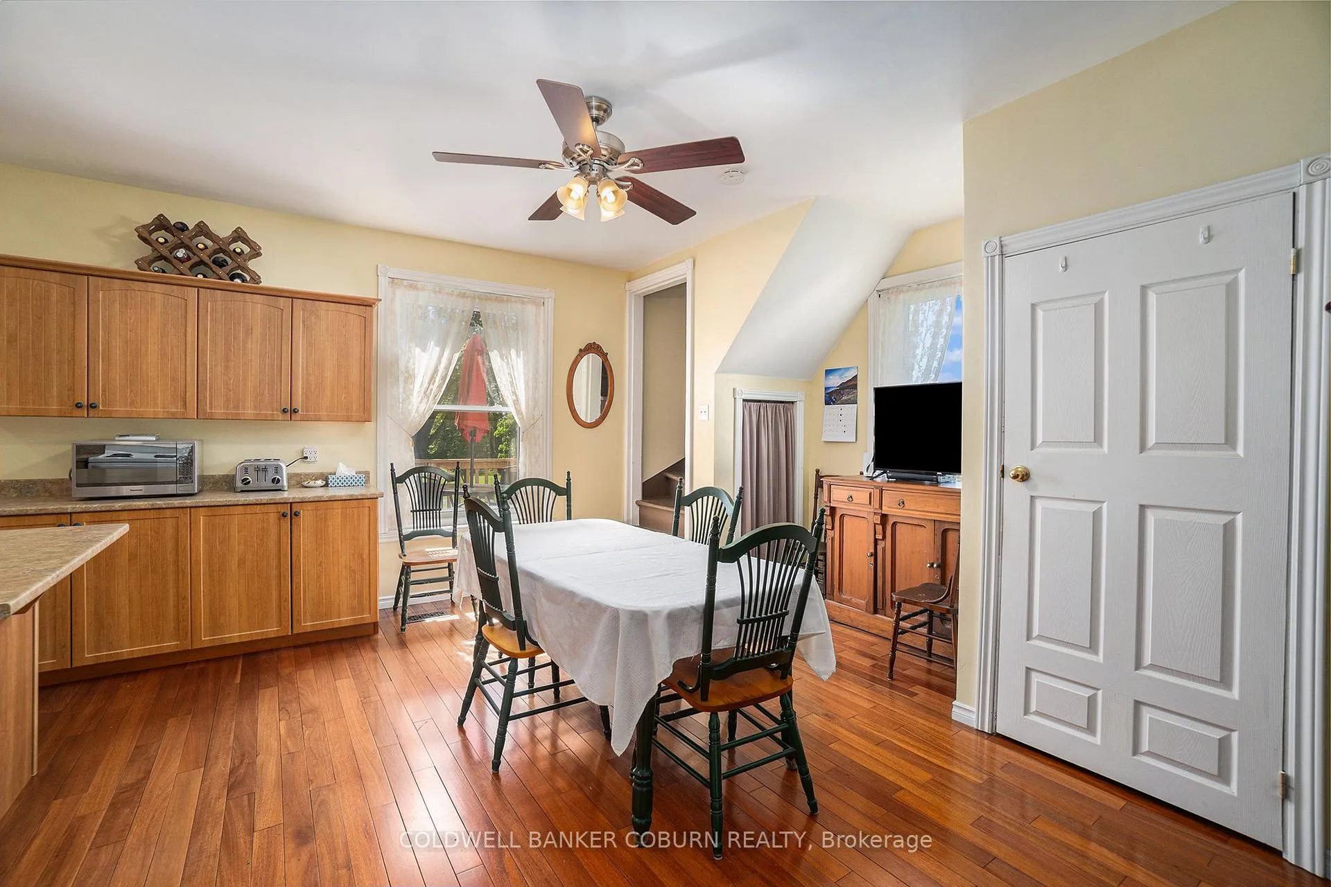Photo 18 of 2327 31 Highway, North Dundas, North Dundas (Winchester) Twp — HOMEH