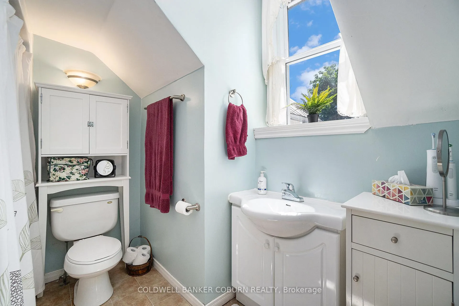 Photo 36 of 2327 31 Highway, North Dundas, North Dundas (Winchester) Twp — HOMEH