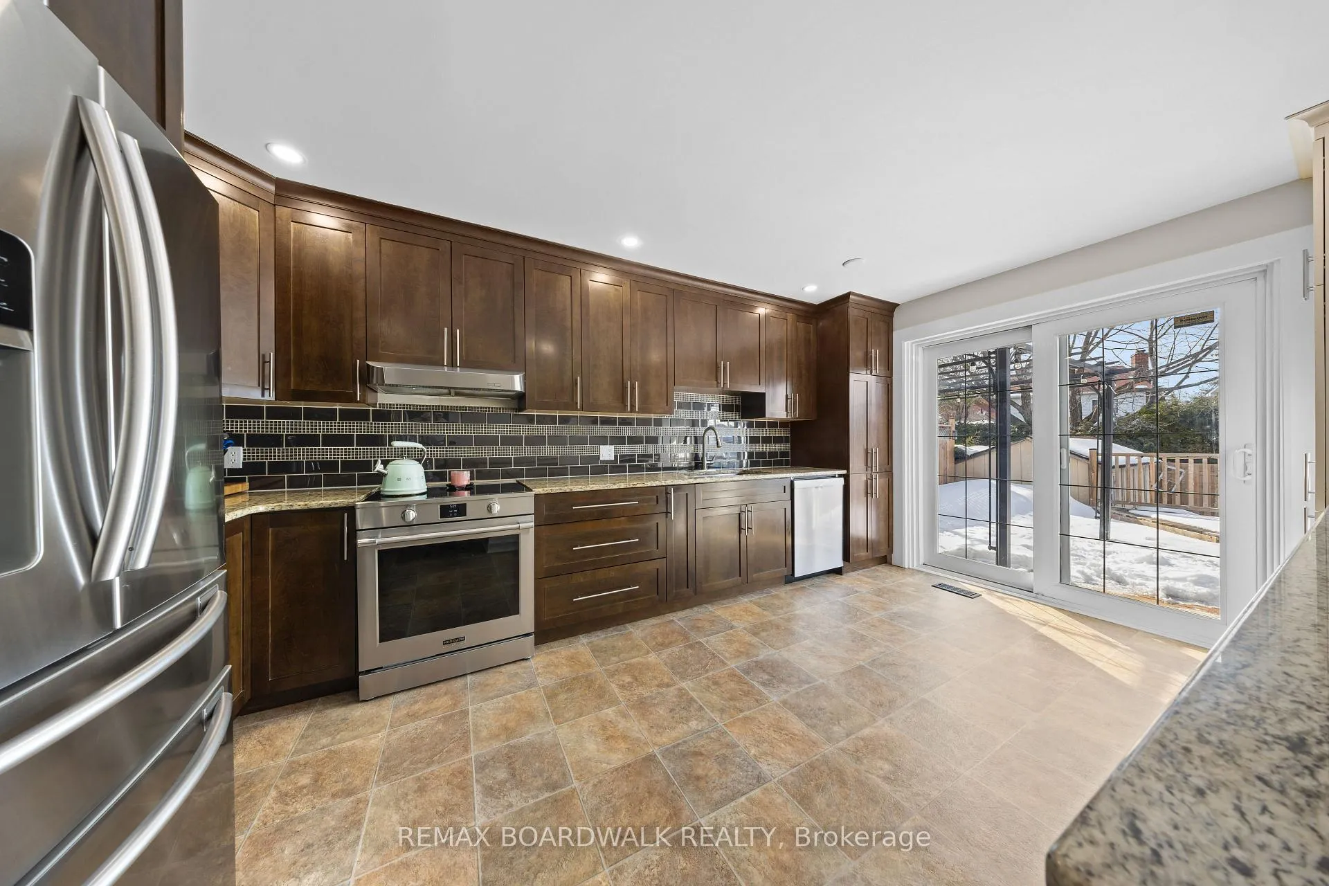 Photo 8 of 91 Equestrian Drive, Ottawa, Kanata - Bridlewood — HOMEH