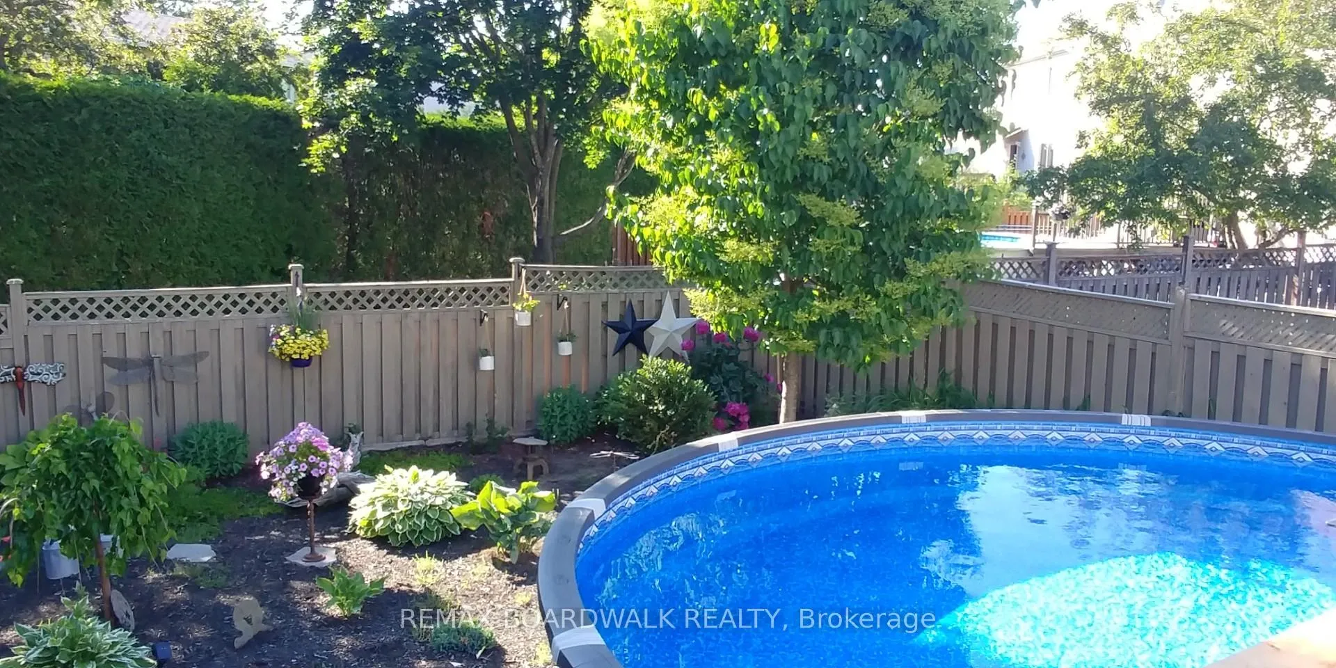 Photo 23 of 91 Equestrian Drive, Ottawa, Kanata - Bridlewood — HOMEH