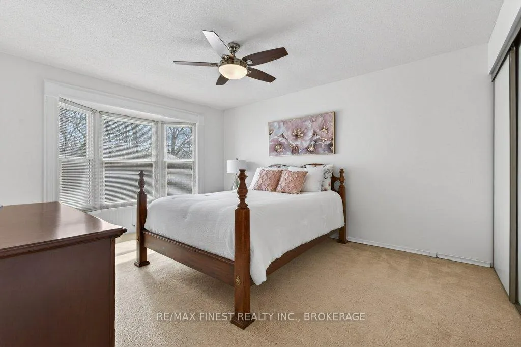 Photo 15 of 31 Limeridge Drive, Kingston, Kingston East (Incl Barret Crt) — HOMEH