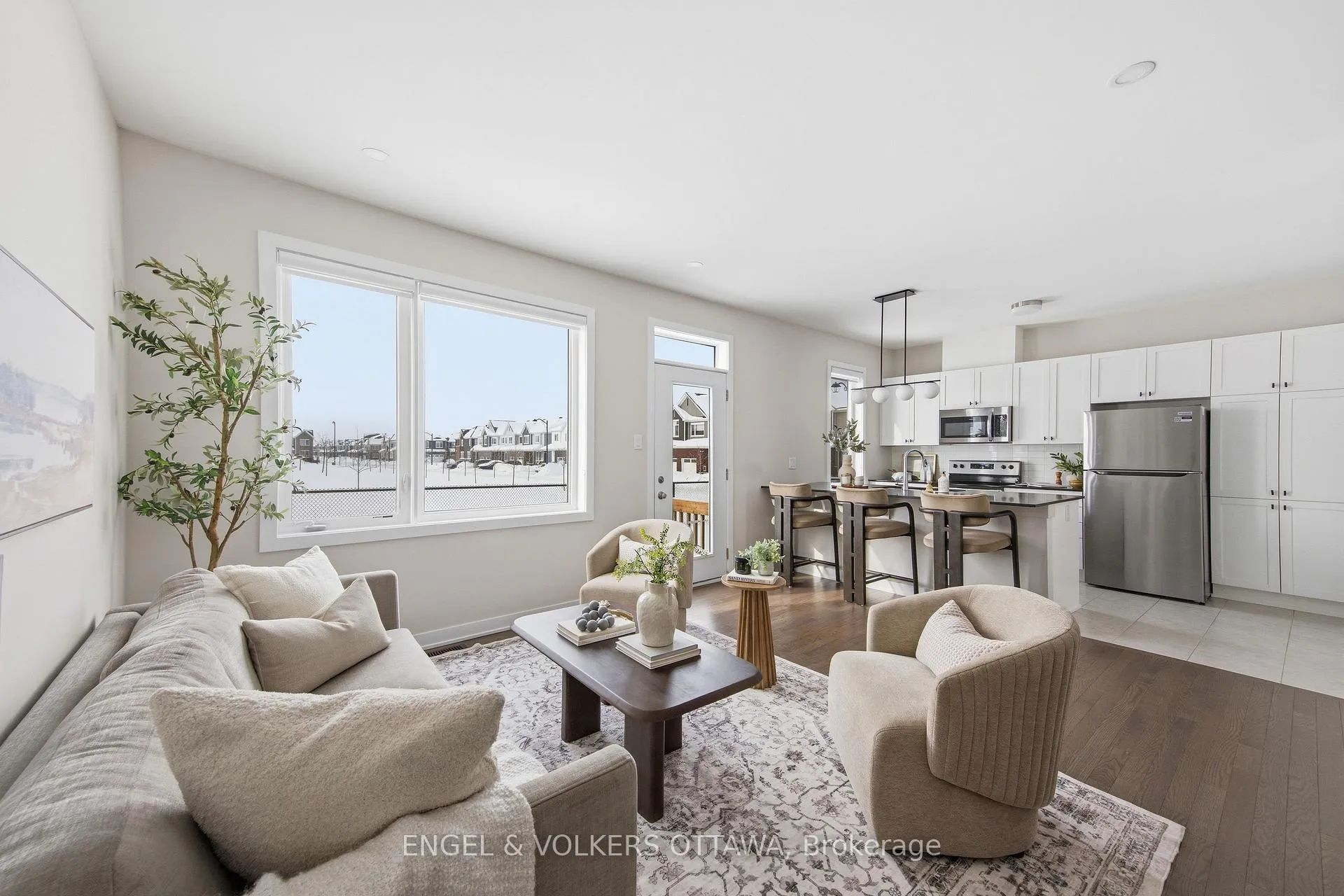 Photo 10 of 302 Canadensis Lane, Ottawa, Barrhaven - Half Moon Bay — HOMEH