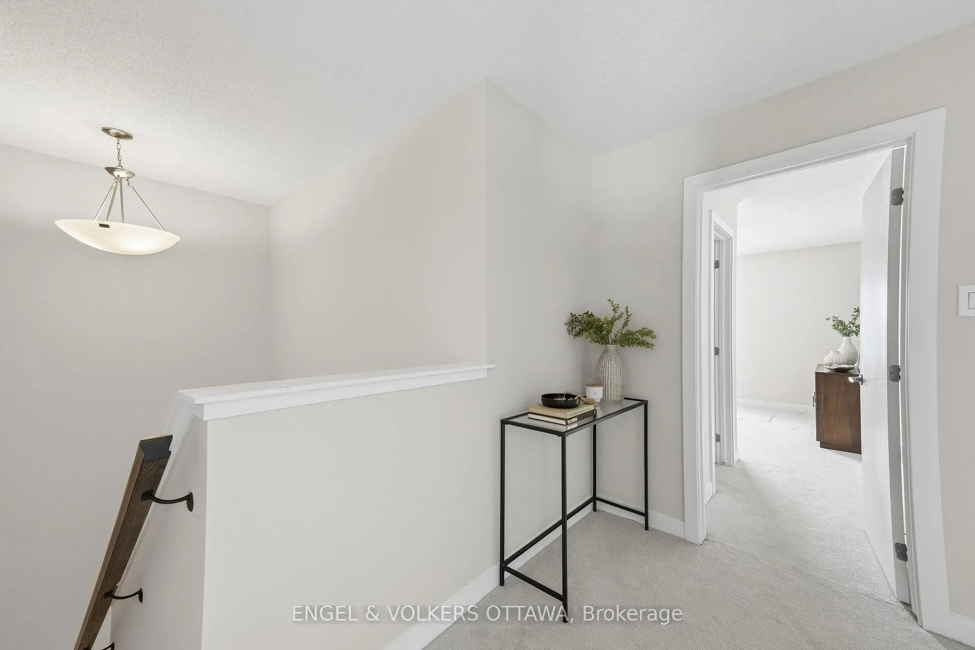 Photo 16 of 302 Canadensis Lane, Ottawa, Barrhaven - Half Moon Bay — HOMEH