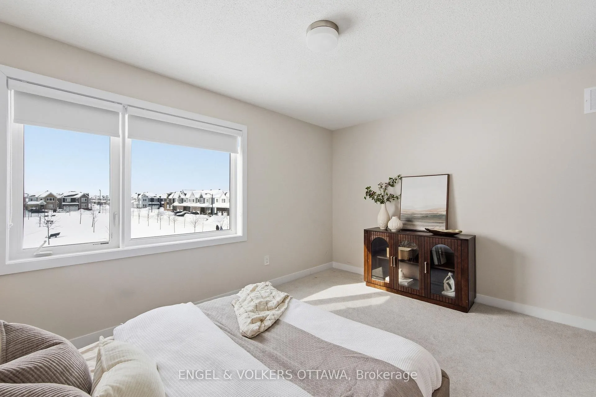 Photo 18 of 302 Canadensis Lane, Ottawa, Barrhaven - Half Moon Bay — HOMEH