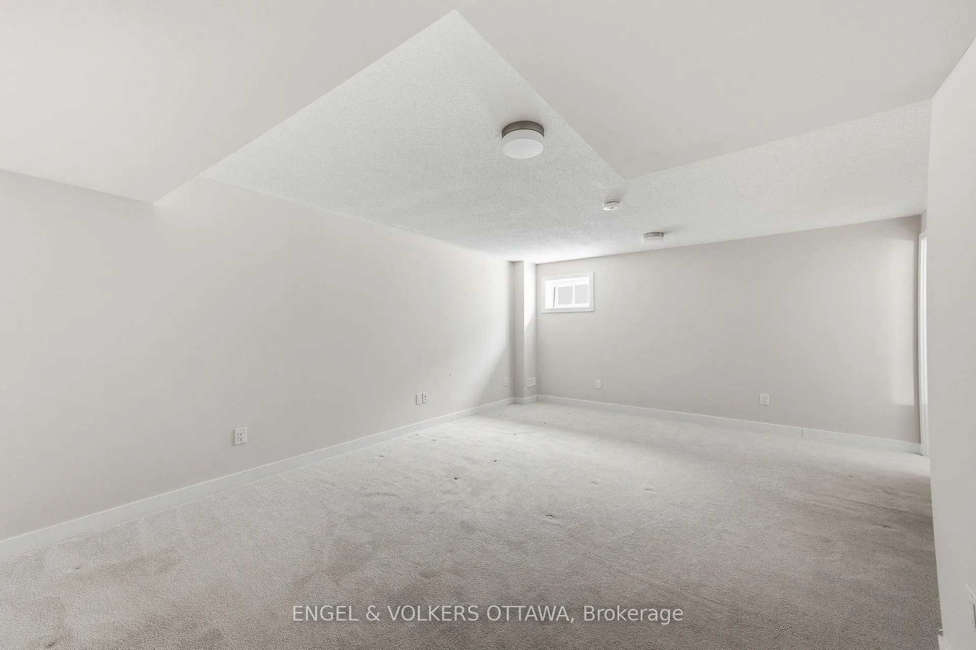 Photo 28 of 302 Canadensis Lane, Ottawa, Barrhaven - Half Moon Bay — HOMEH