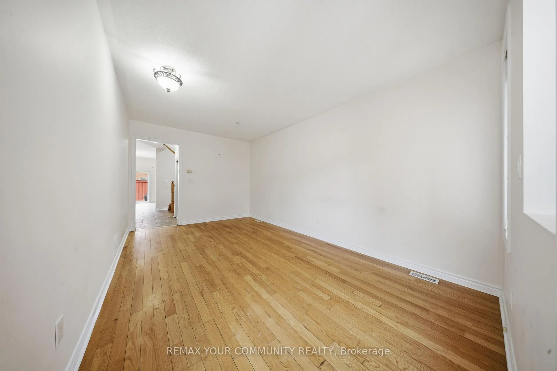 Photo 6 of 74 Moderna Drive, Vaughan, Vellore Village — HOMEH