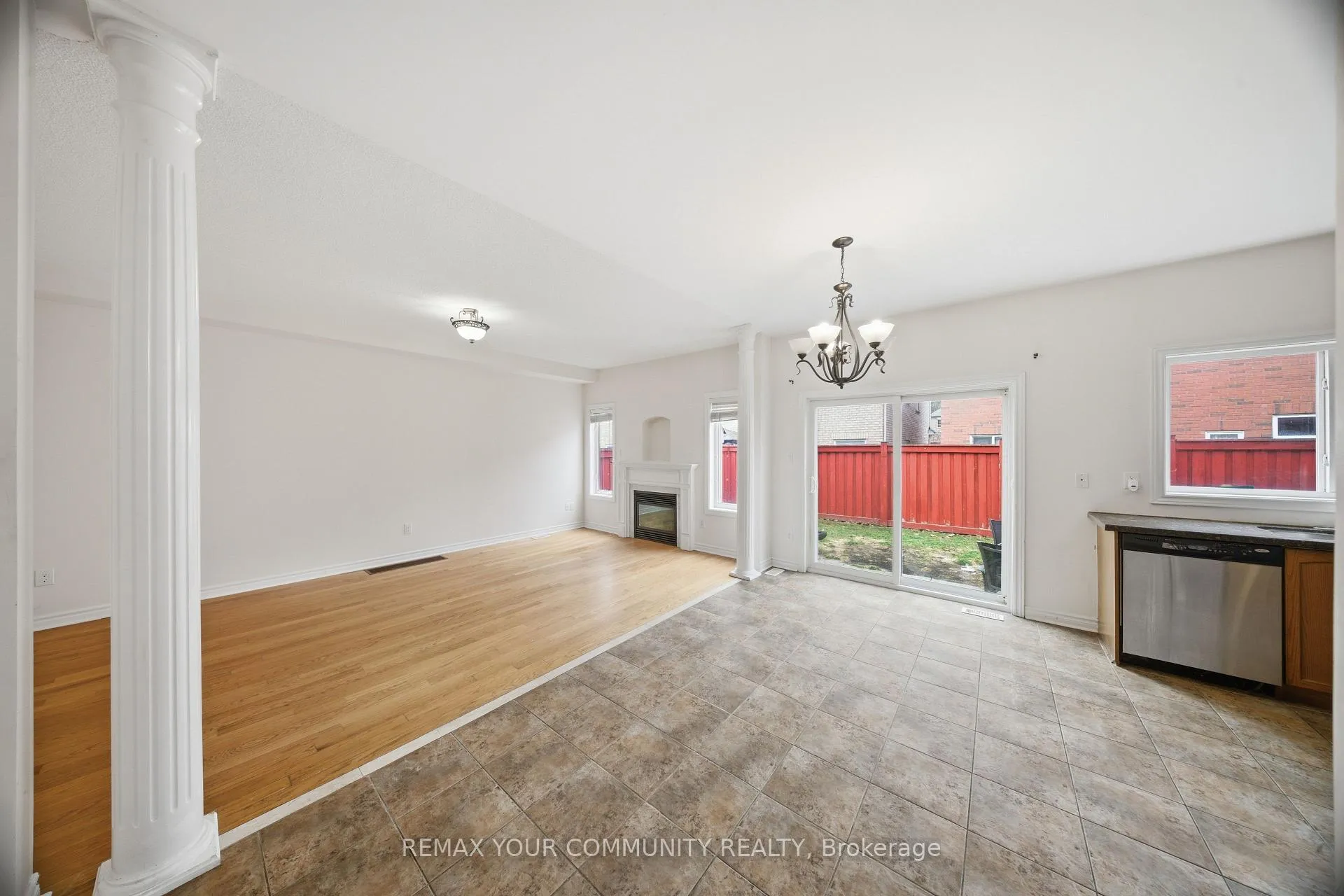 Photo 10 of 74 Moderna Drive, Vaughan, Vellore Village — HOMEH