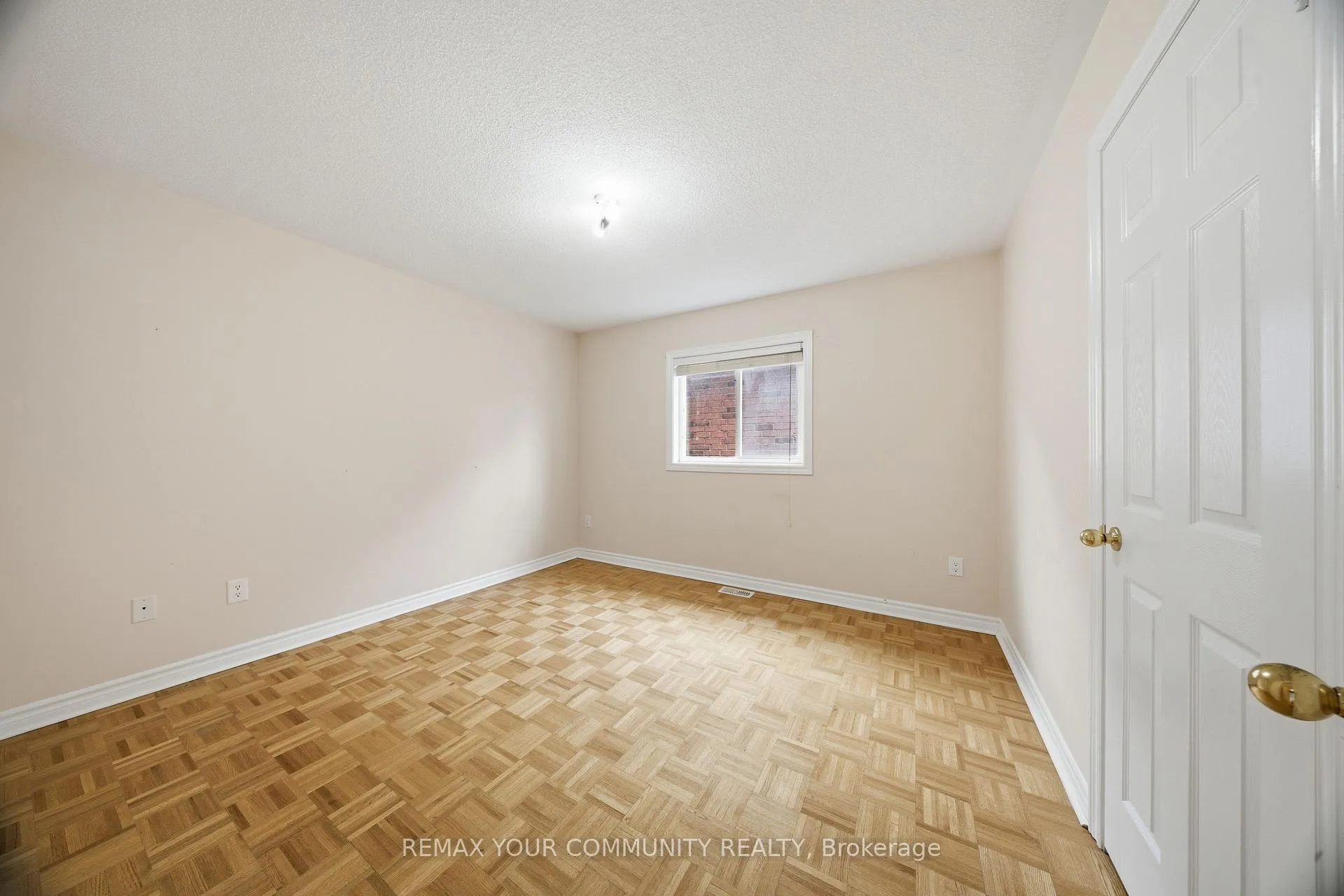 Photo 29 of 74 Moderna Drive, Vaughan, Vellore Village — HOMEH
