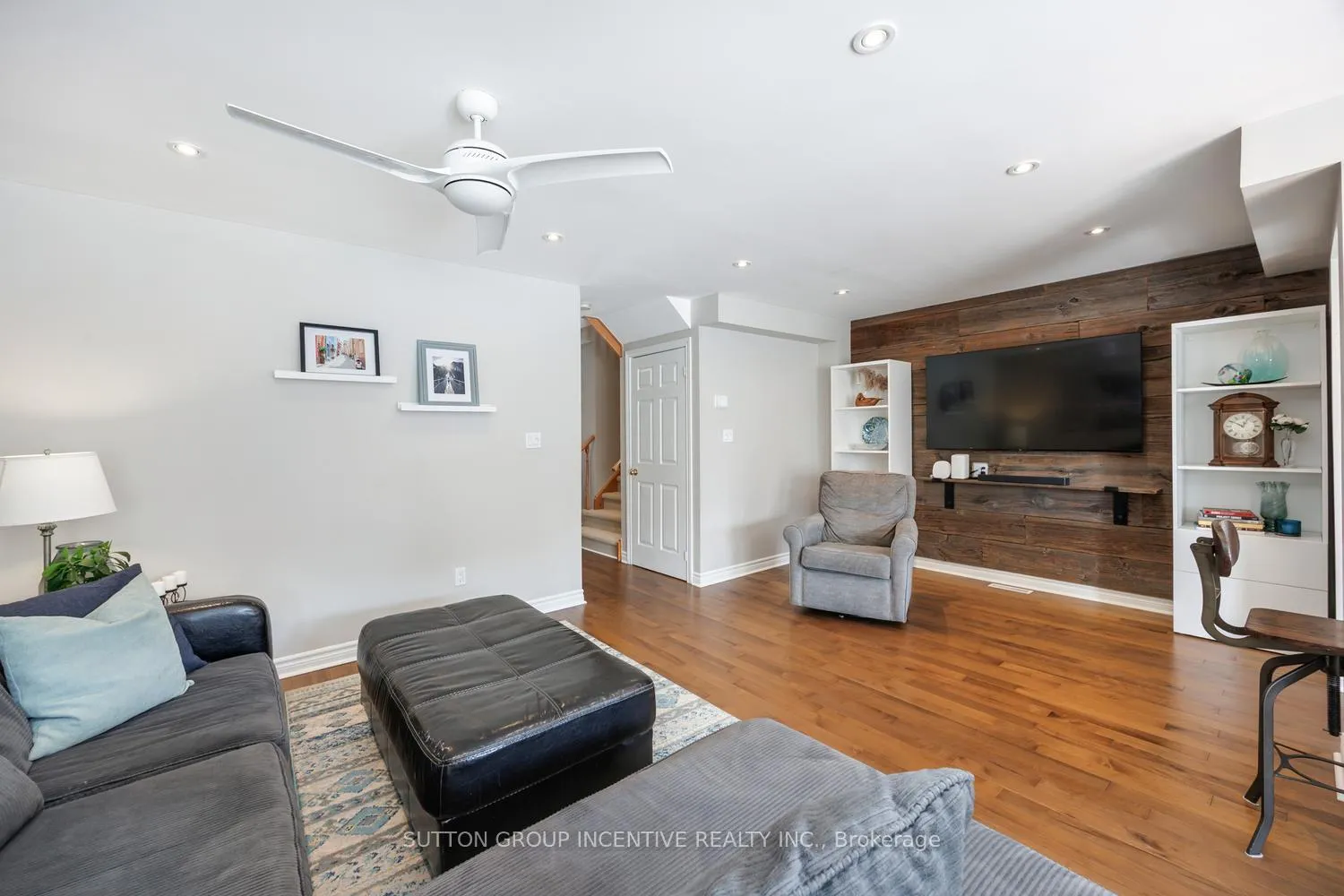 Photo 9 of 119 Angier Crescent, Ajax, South East — HOMEH