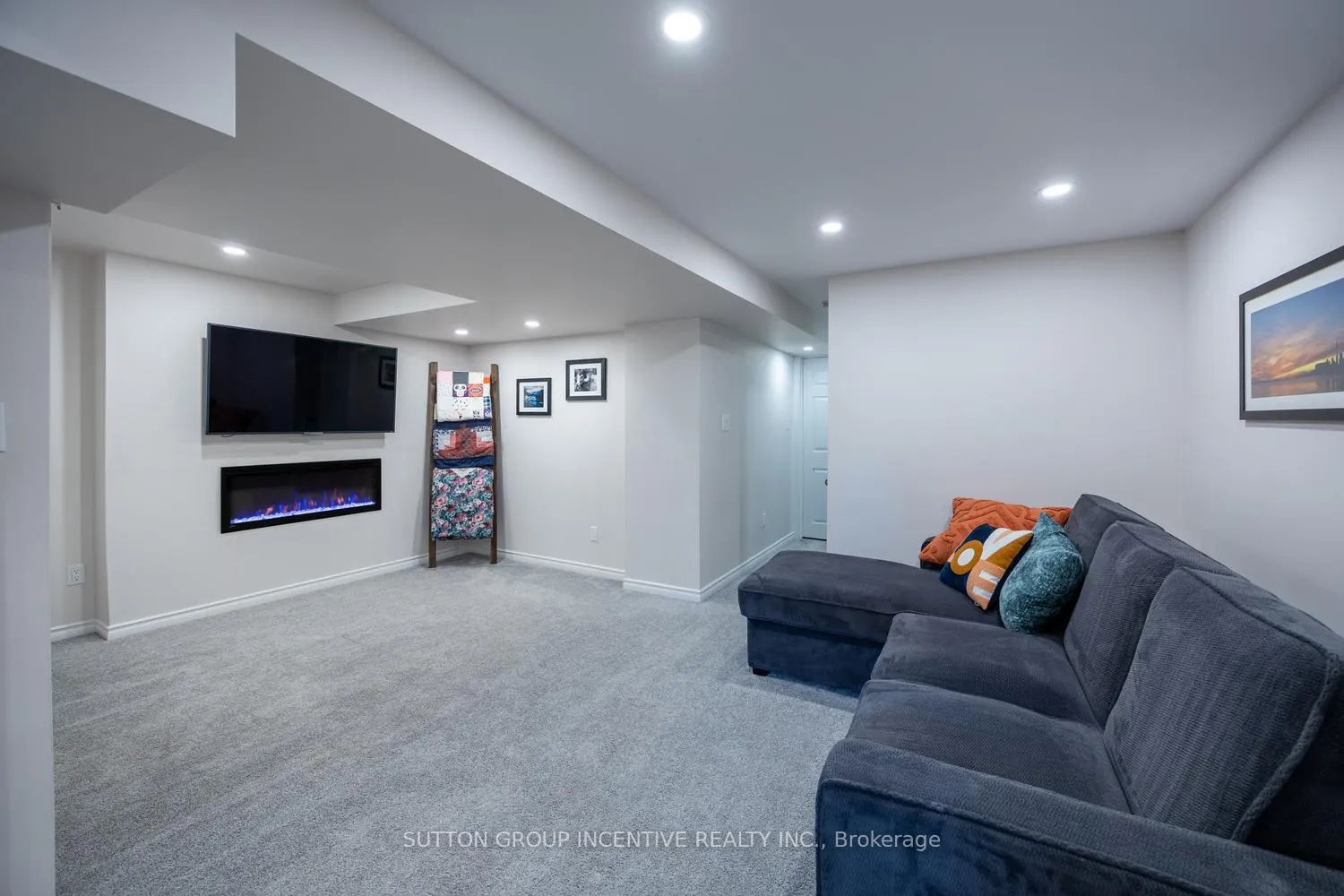 Photo 35 of 119 Angier Crescent, Ajax, South East — HOMEH