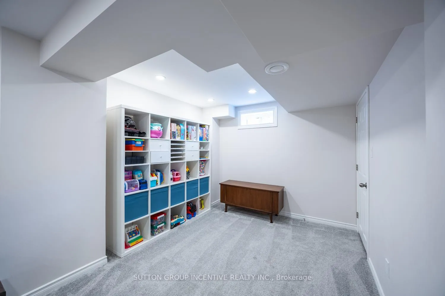 Photo 37 of 119 Angier Crescent, Ajax, South East — HOMEH