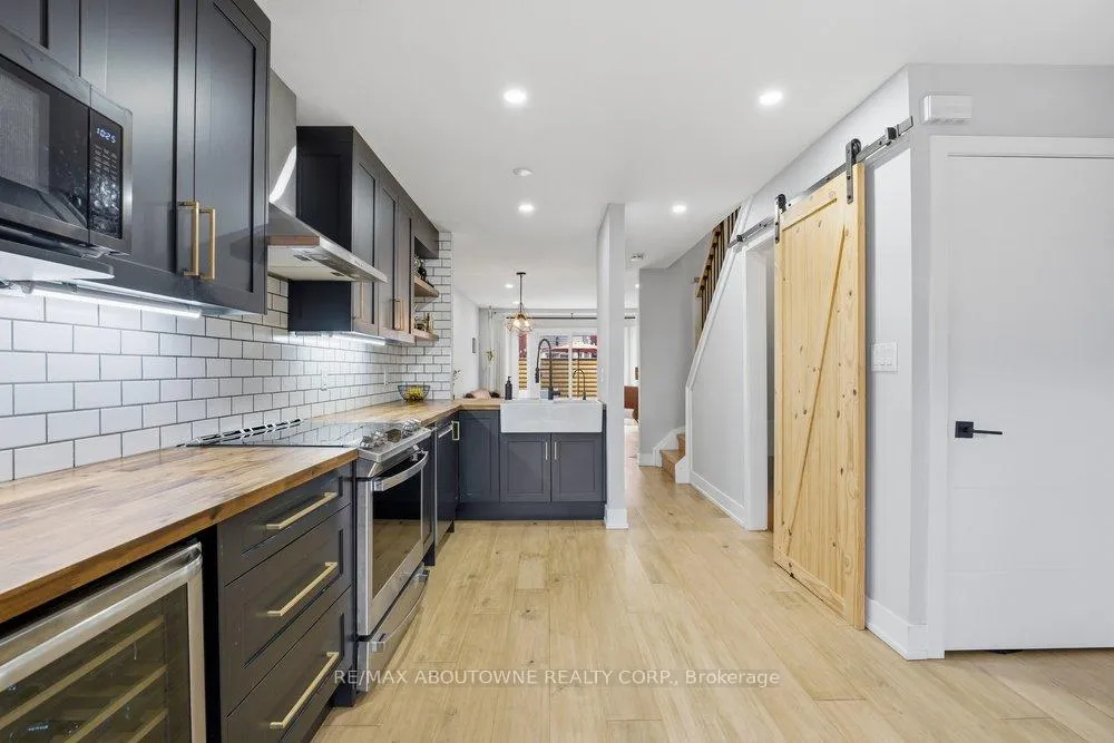 Photo 2 of Unit 636, 895 Maple Avenue, Burlington, Brant — HOMEH