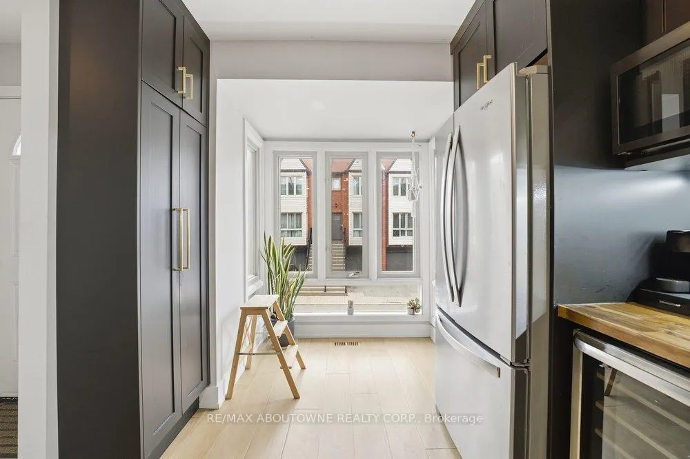 Photo 4 of Unit 636, 895 Maple Avenue, Burlington, Brant — HOMEH