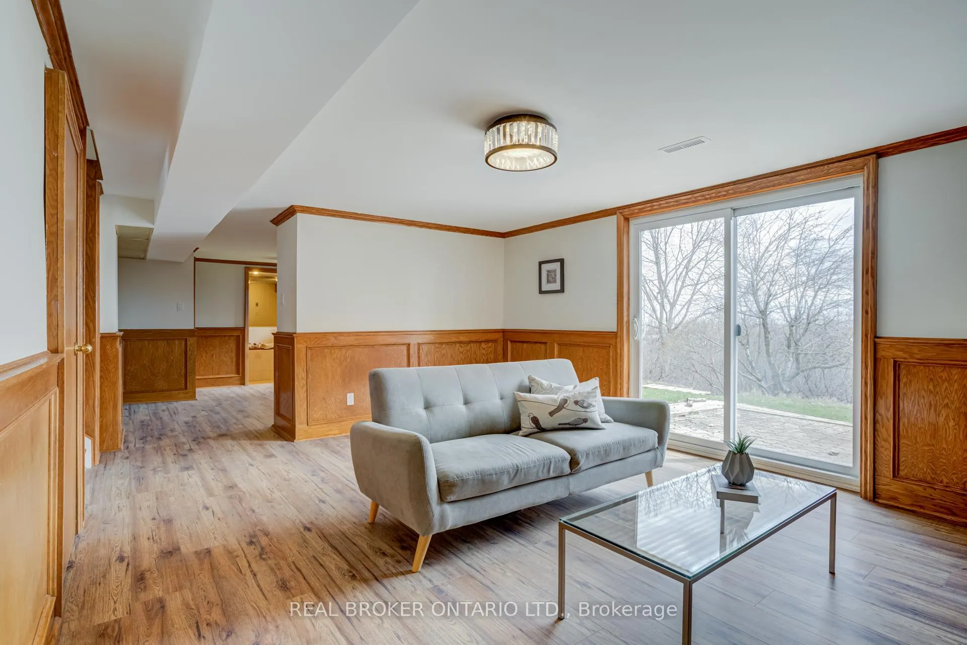 Photo 30 of 1252 Lakeview Drive, Oakville, Falgarwood — HOMEH