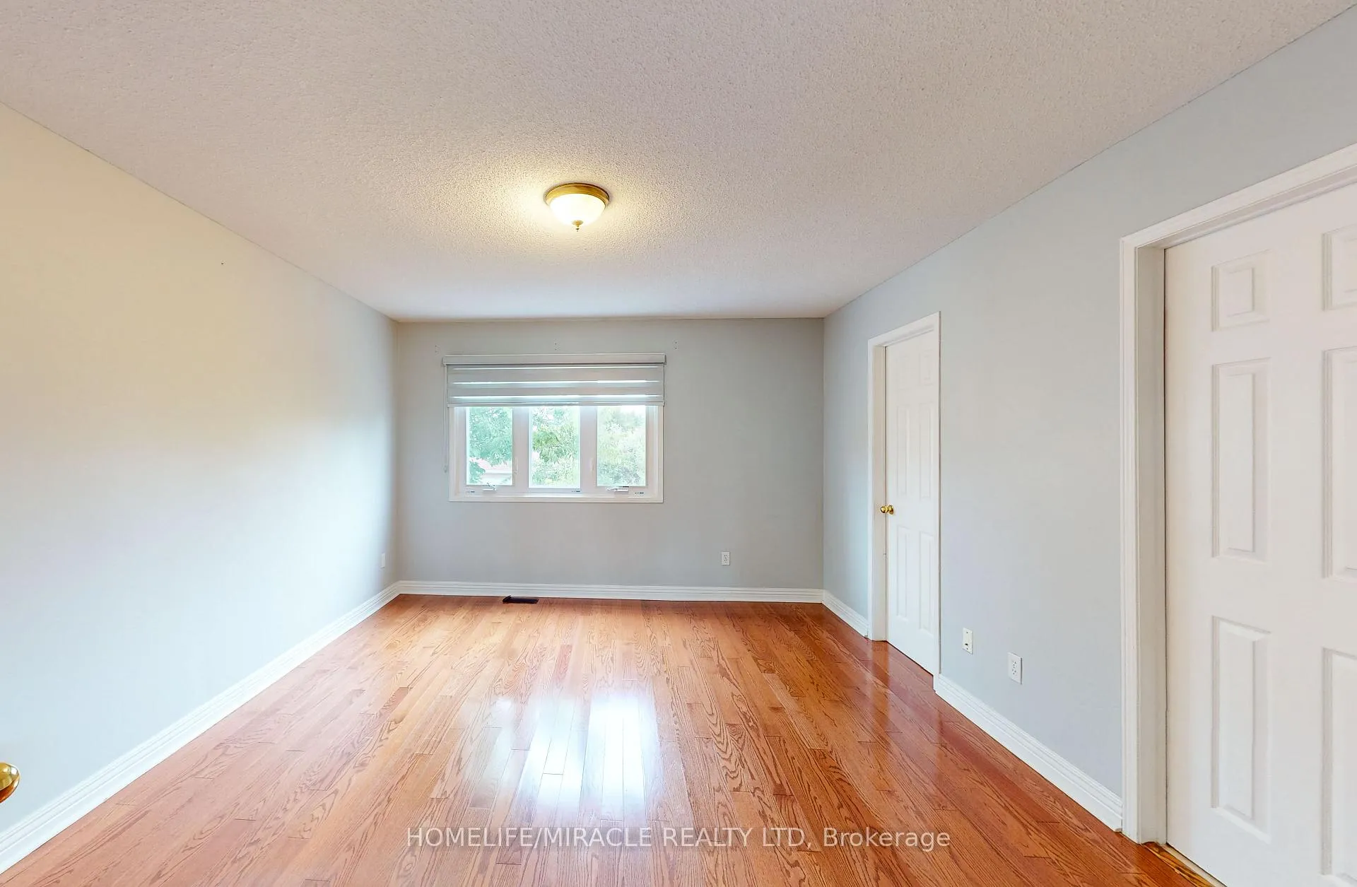 Photo 22 of 36 Mannel Crescent, Brampton, Fletcher's West — HOMEH