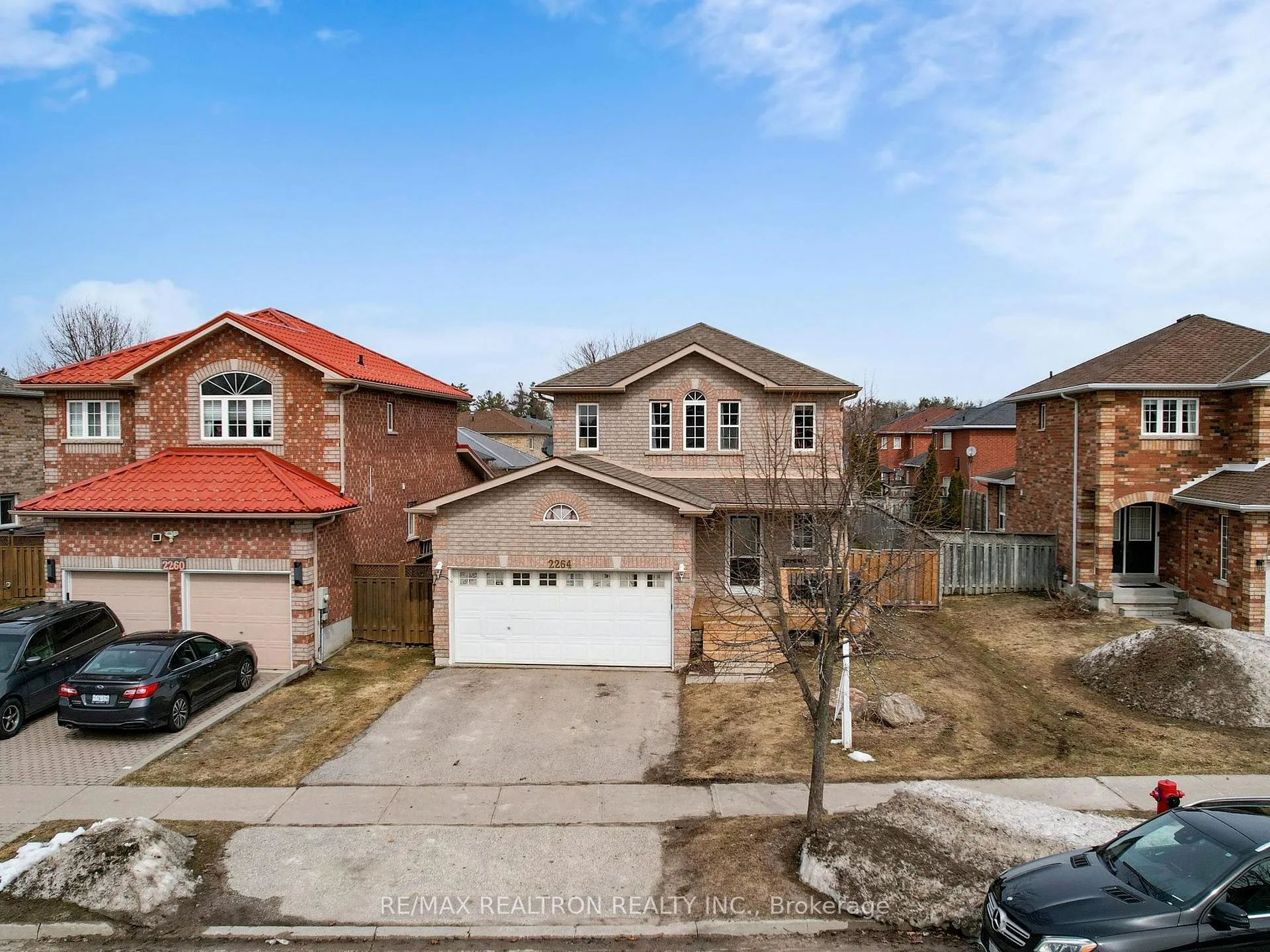 Photo 2 of 2264 Jack Crescent, Innisfil, Alcona — HOMEH