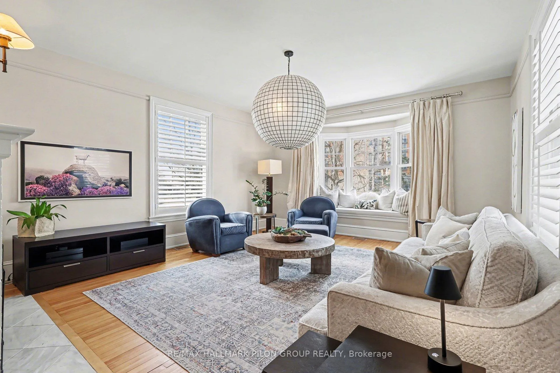 Photo 4 of 446 Highland Avenue, Ottawa, McKellar/Highland — HOMEH