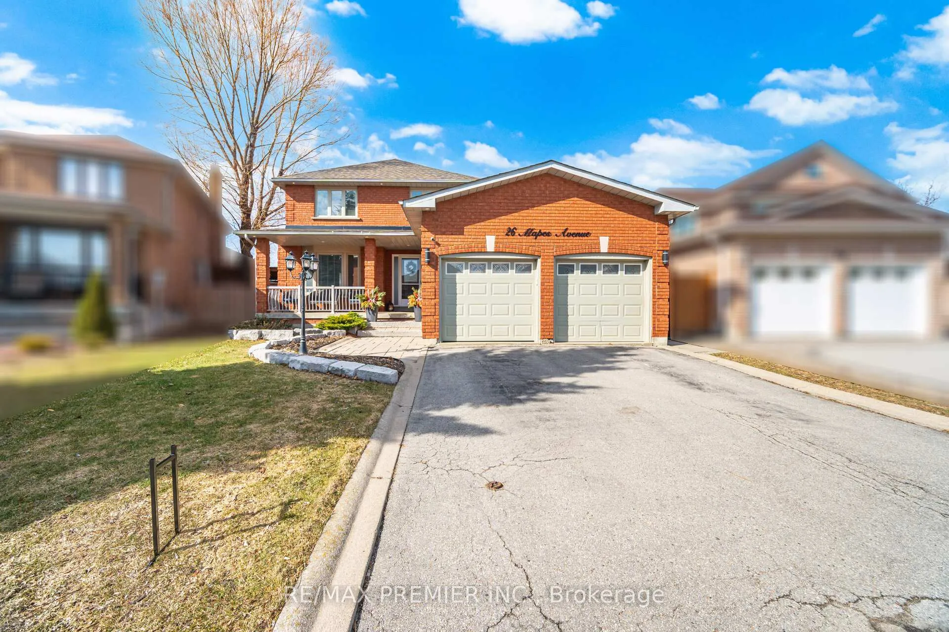 Photo 2 of 26 Mapes Avenue, Vaughan, West Woodbridge — HOMEH