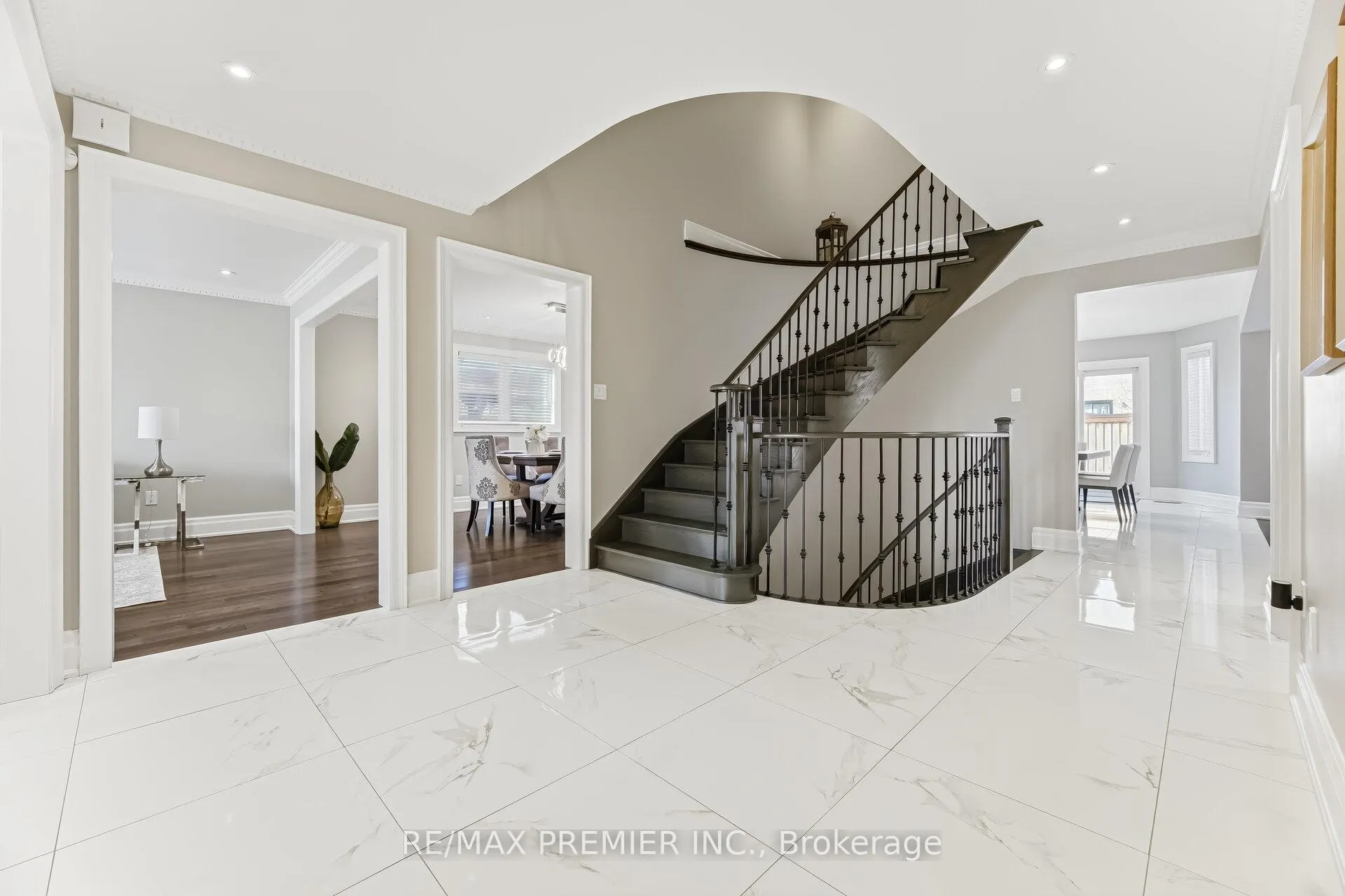 Photo 27 of 26 Mapes Avenue, Vaughan, West Woodbridge — HOMEH
