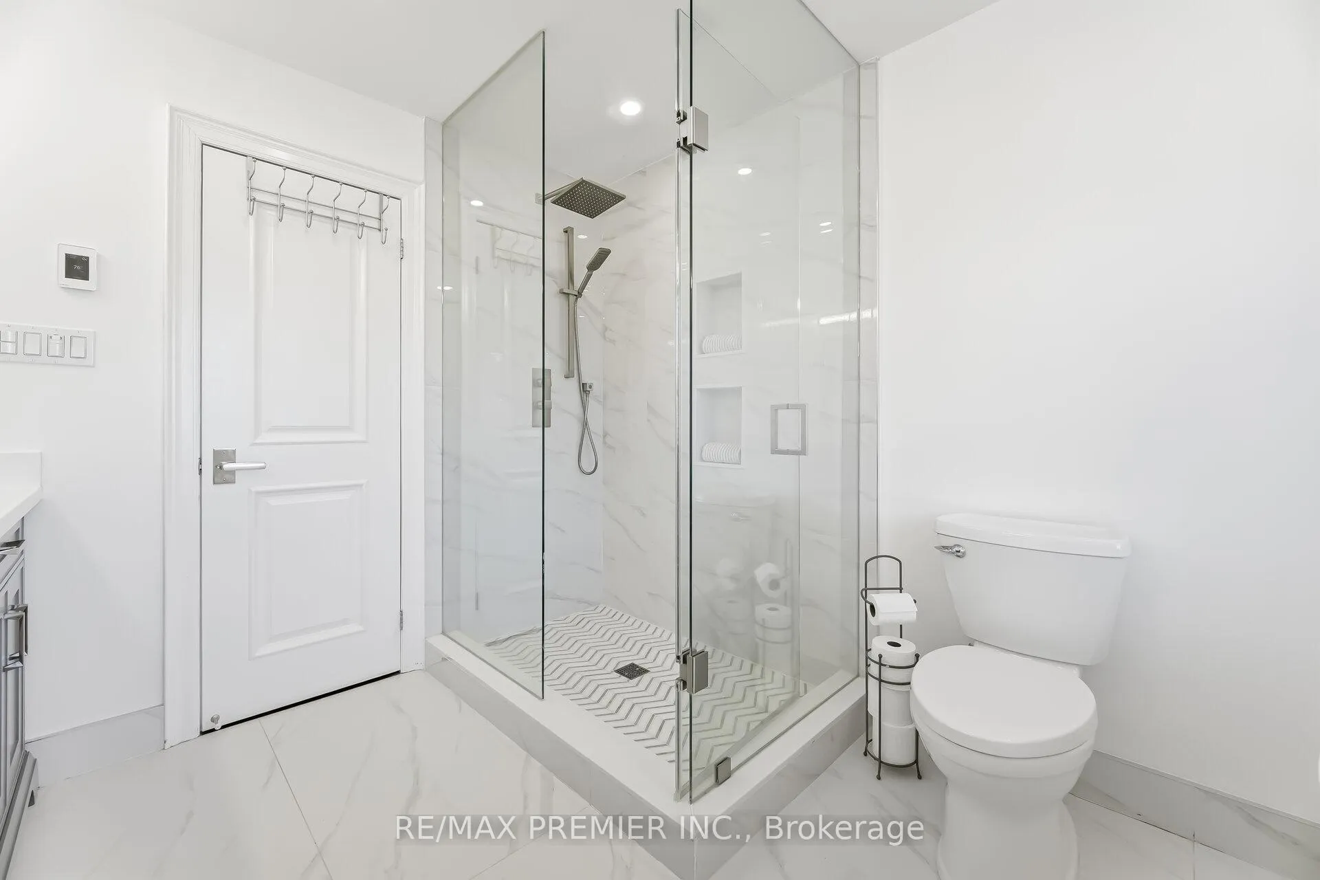 Photo 32 of 26 Mapes Avenue, Vaughan, West Woodbridge — HOMEH