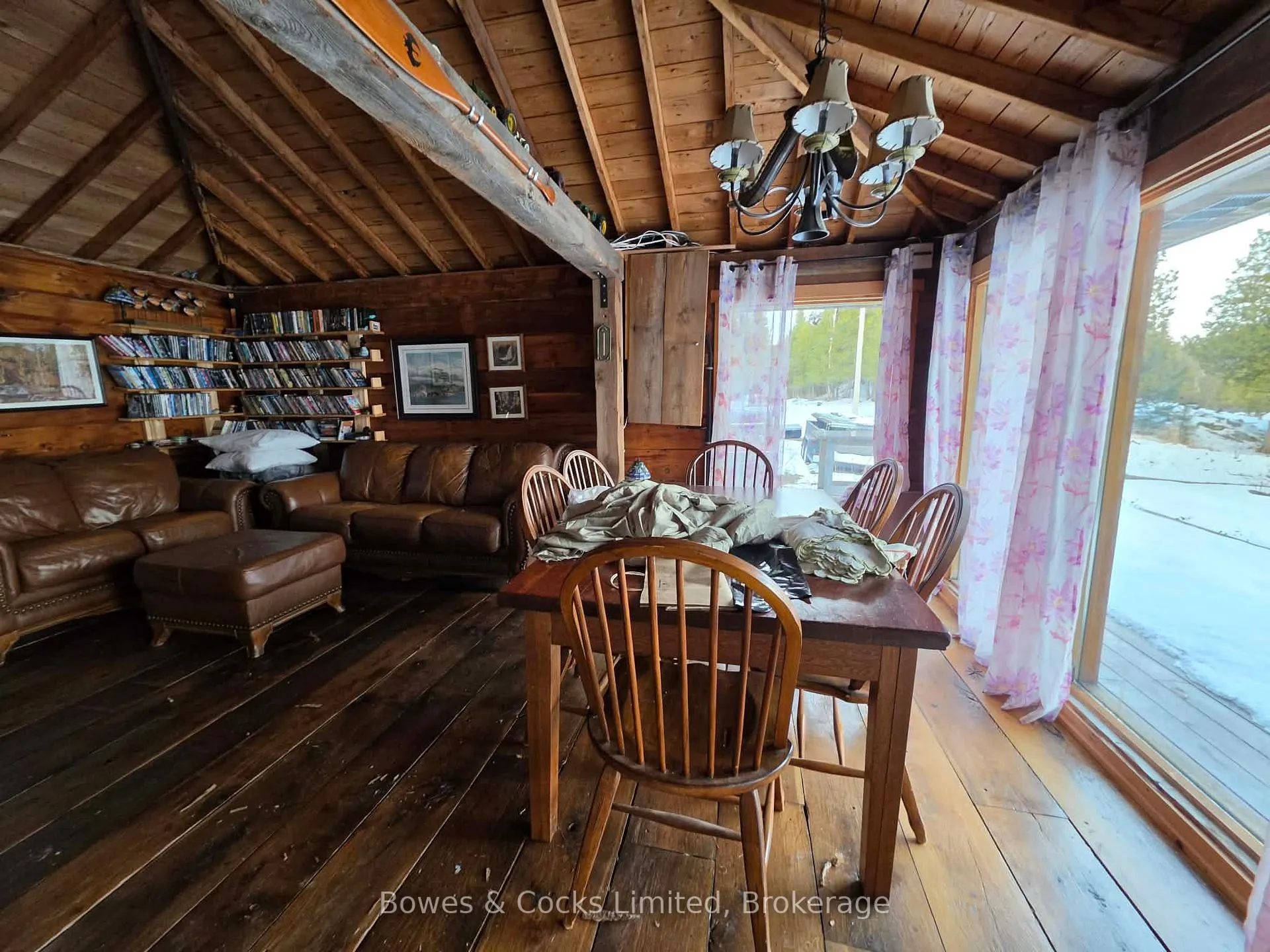 Photo 15 of 1022 Hummingbird Lane, Frontenac, Frontenac Centre — HOMEH