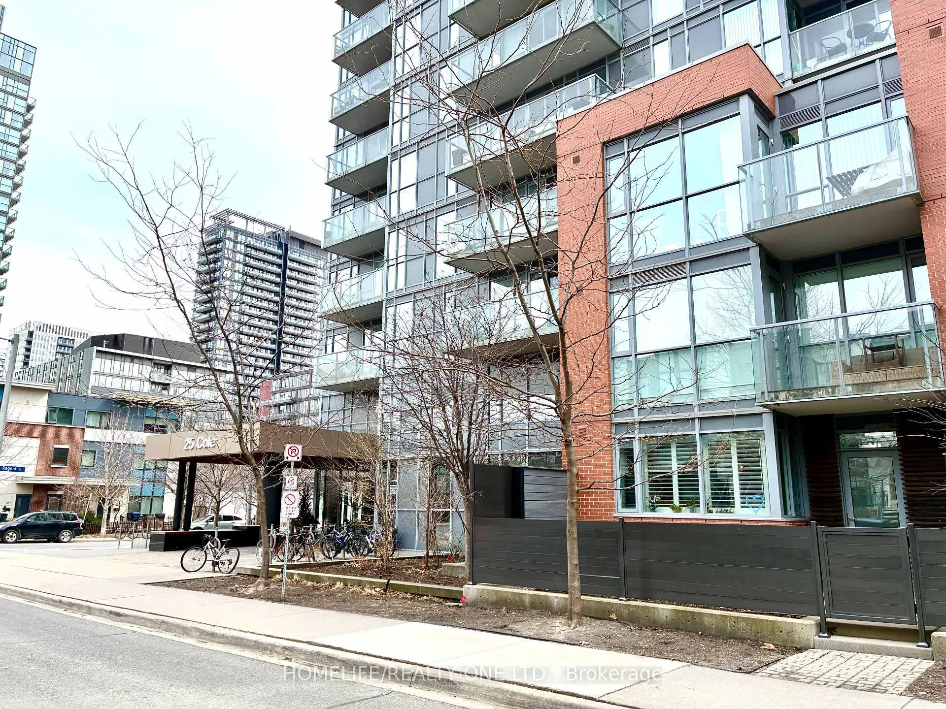 Photo 2 of Unit 1505, 25 Cole Street, Toronto, Regent Park — HOMEH