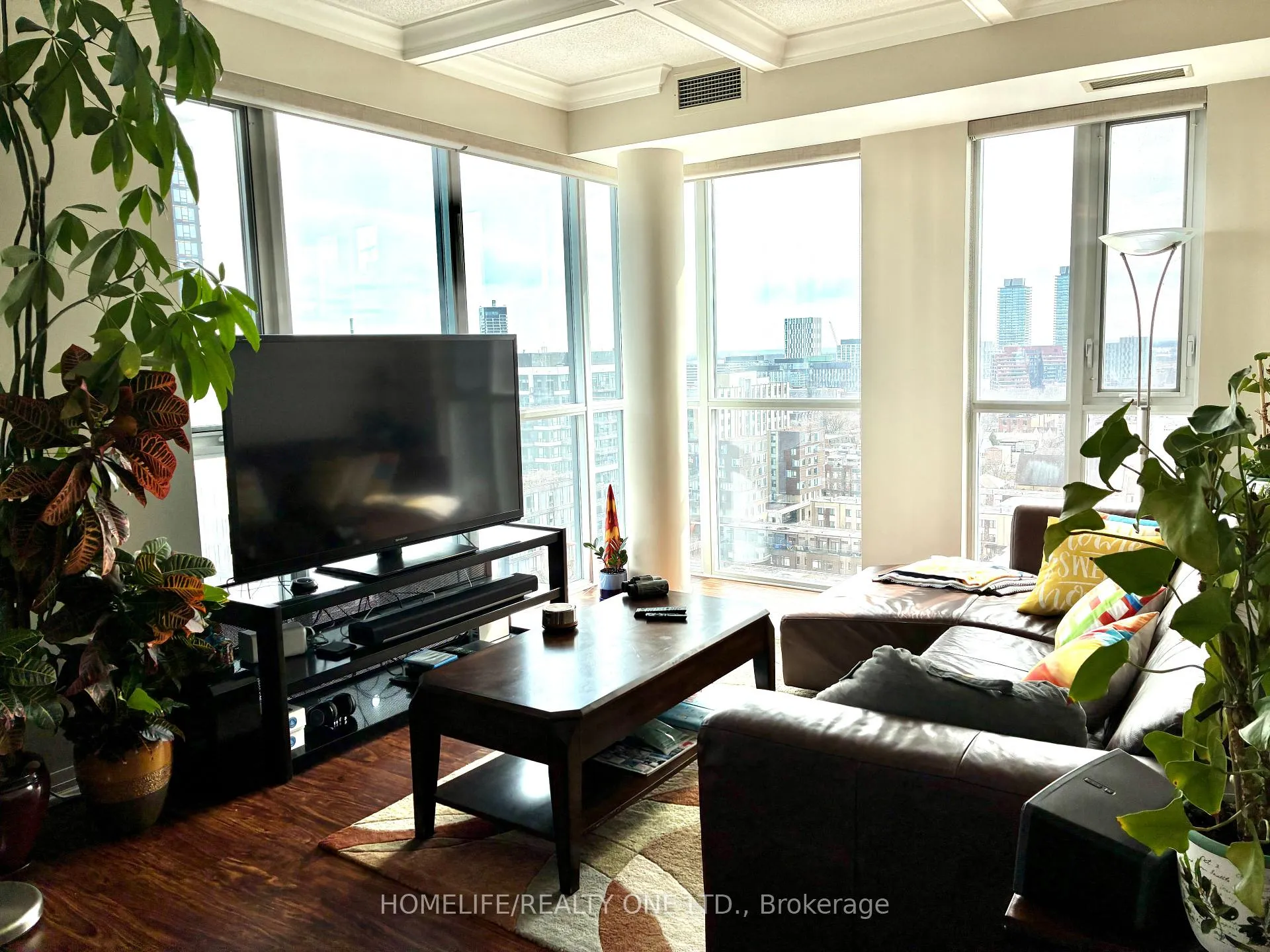 Photo 8 of Unit 1505, 25 Cole Street, Toronto, Regent Park — HOMEH