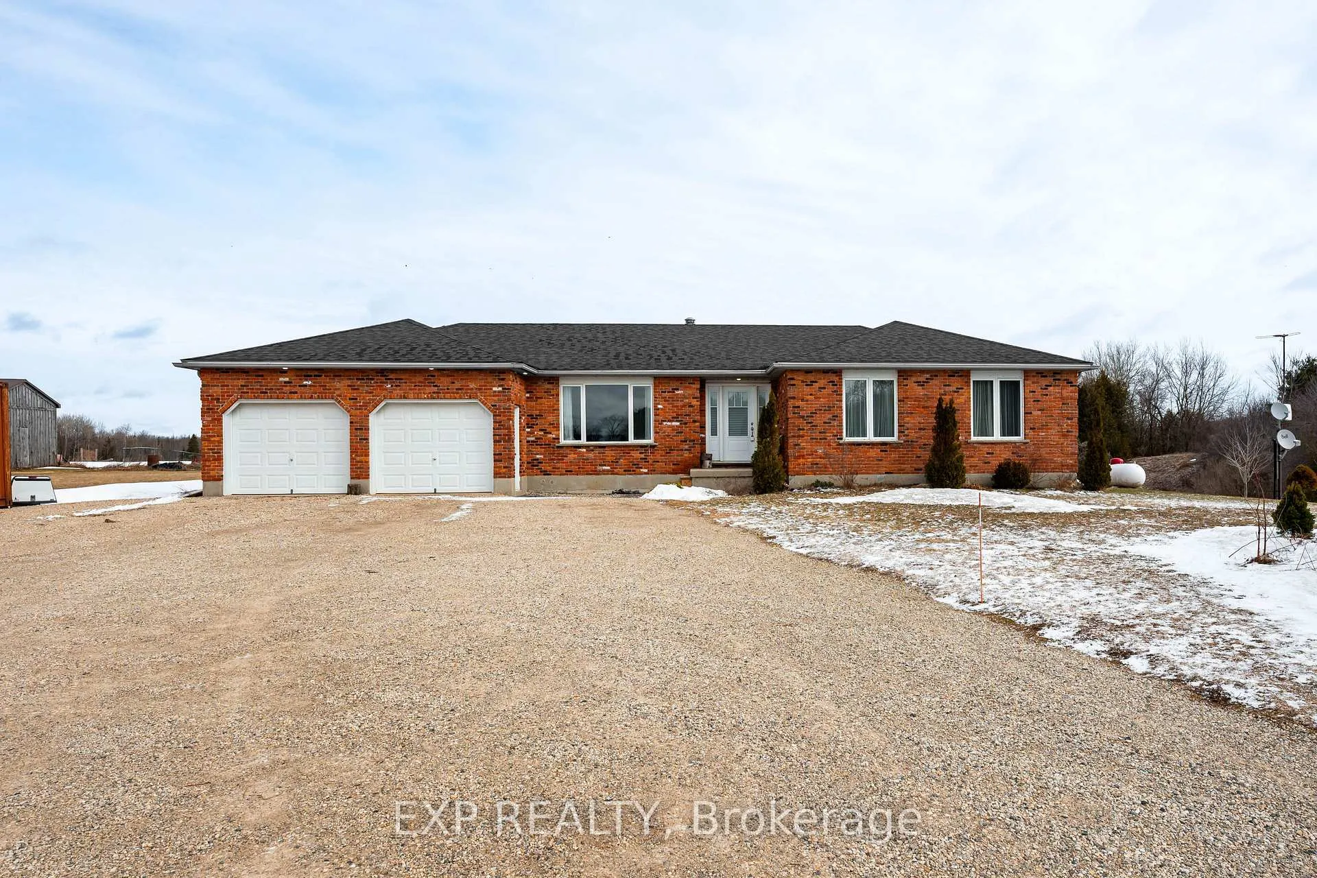Photo 3 of 43695 Southgate Road 4, Southgate — HOMEH