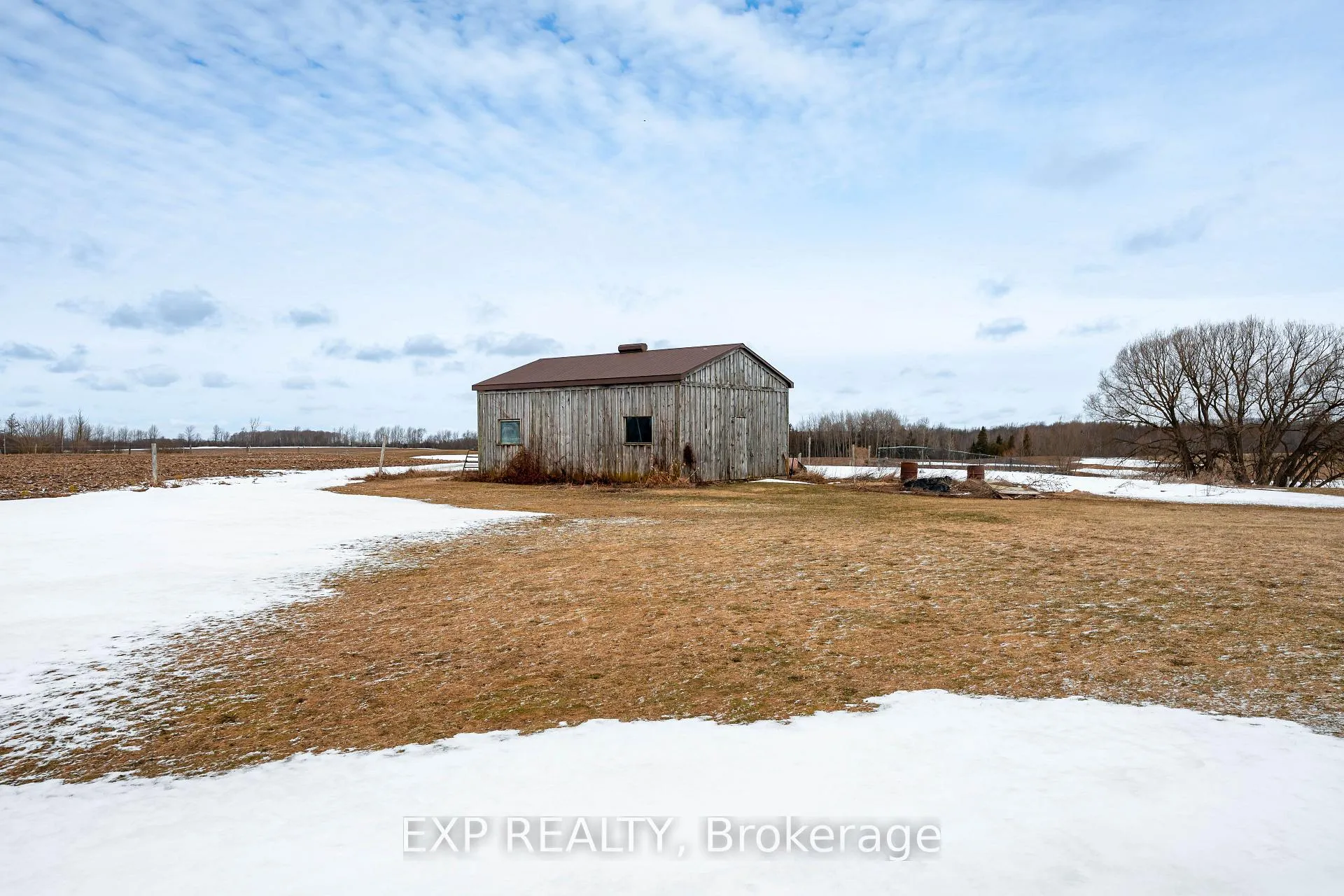 Photo 4 of 43695 Southgate Road 4, Southgate — HOMEH