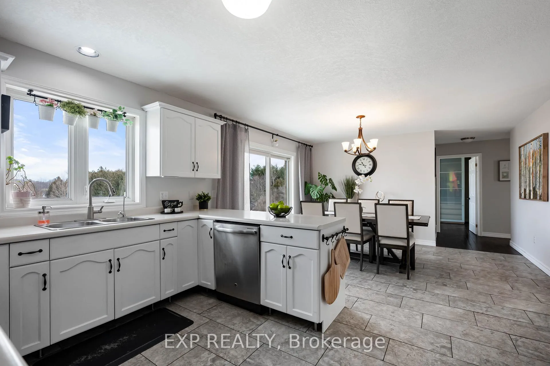 Photo 15 of 43695 Southgate Road 4, Southgate — HOMEH