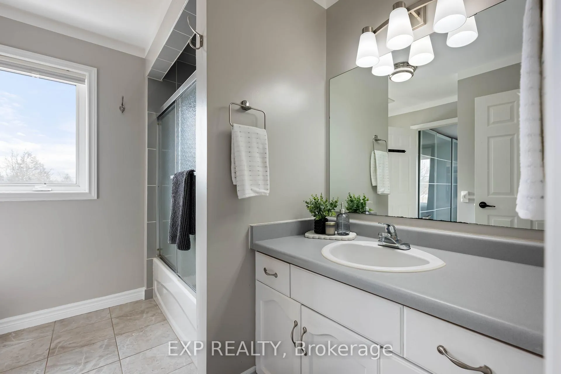 Photo 21 of 43695 Southgate Road 4, Southgate — HOMEH