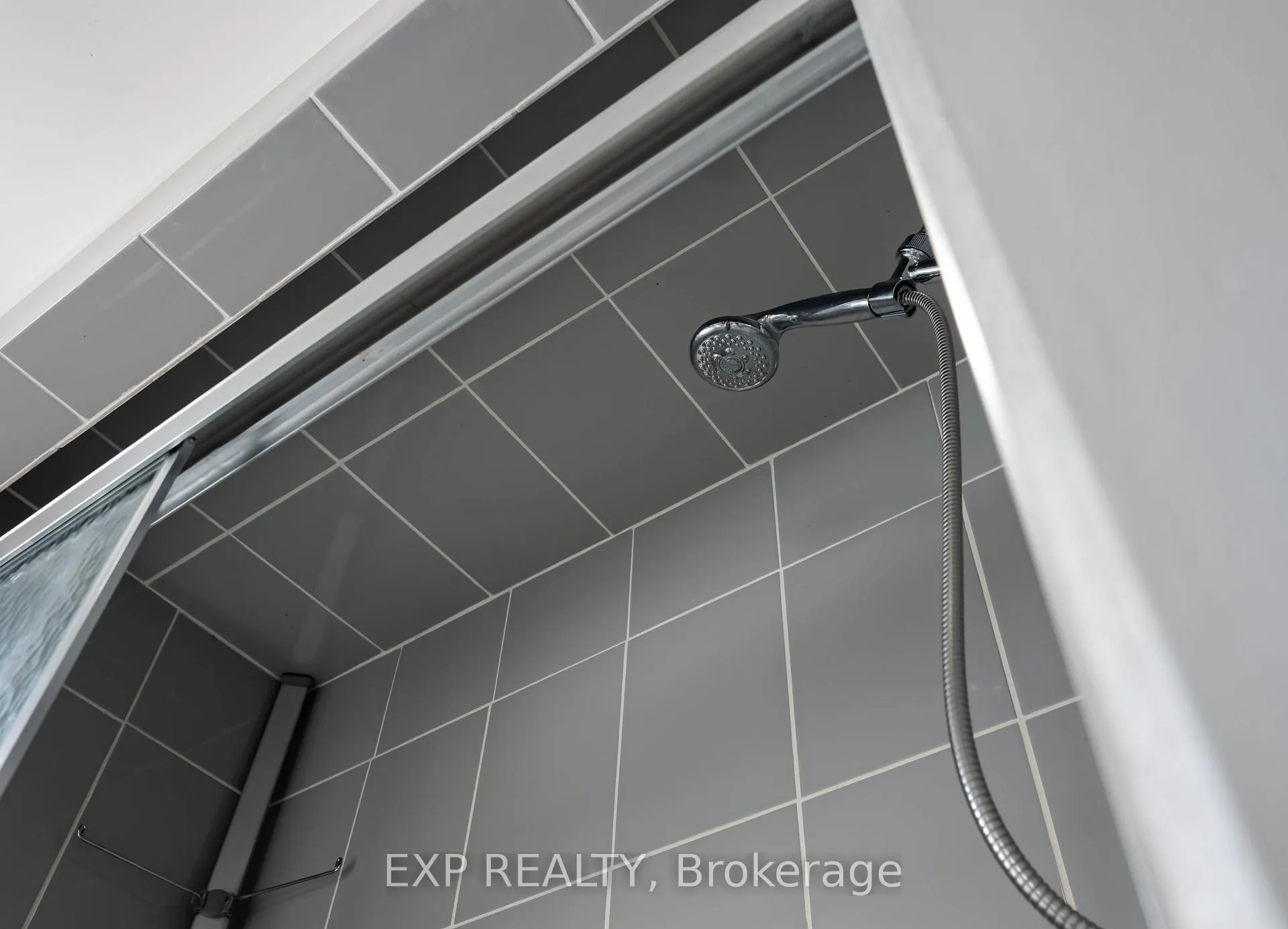 Photo 23 of 43695 Southgate Road 4, Southgate — HOMEH