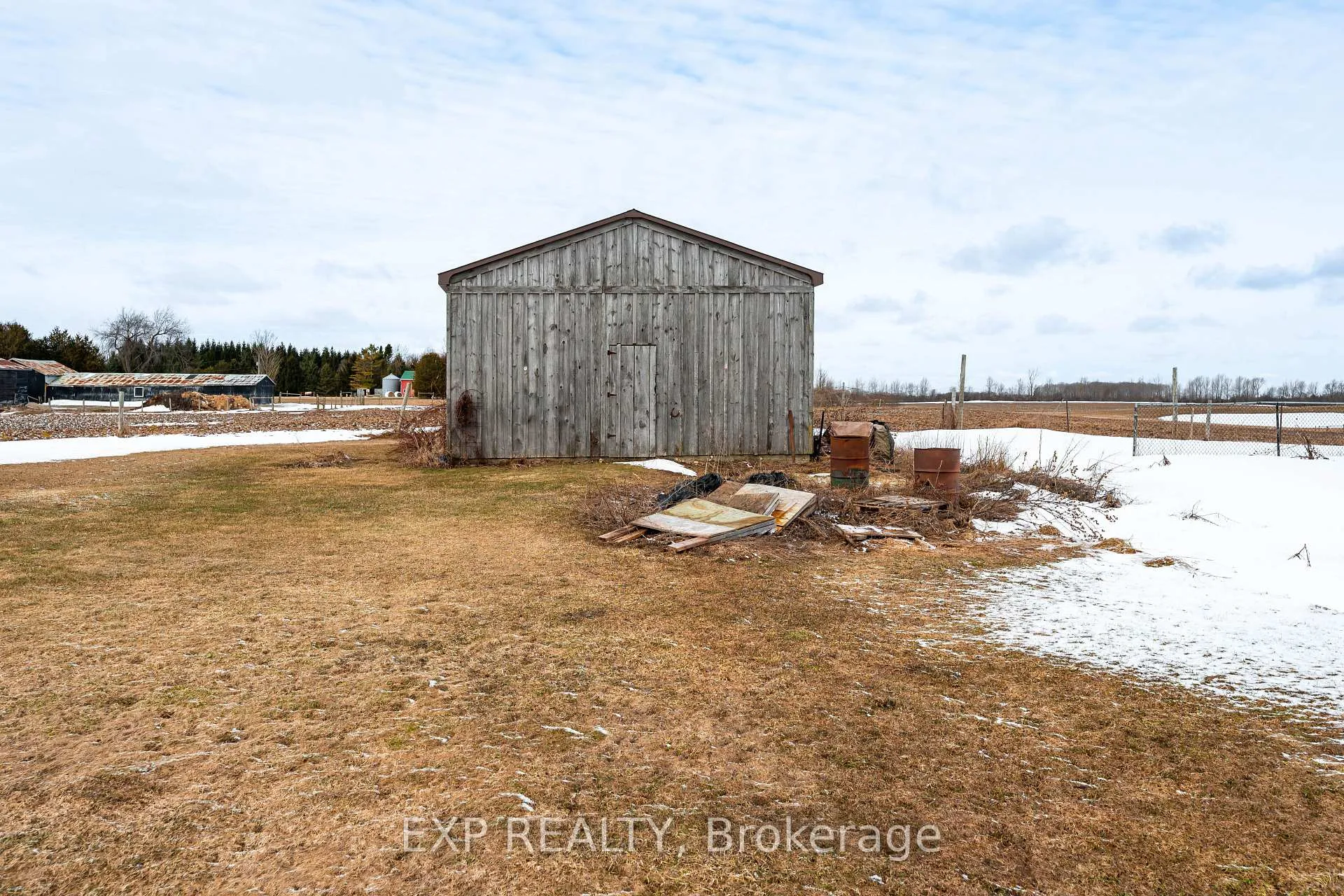 Photo 35 of 43695 Southgate Road 4, Southgate — HOMEH