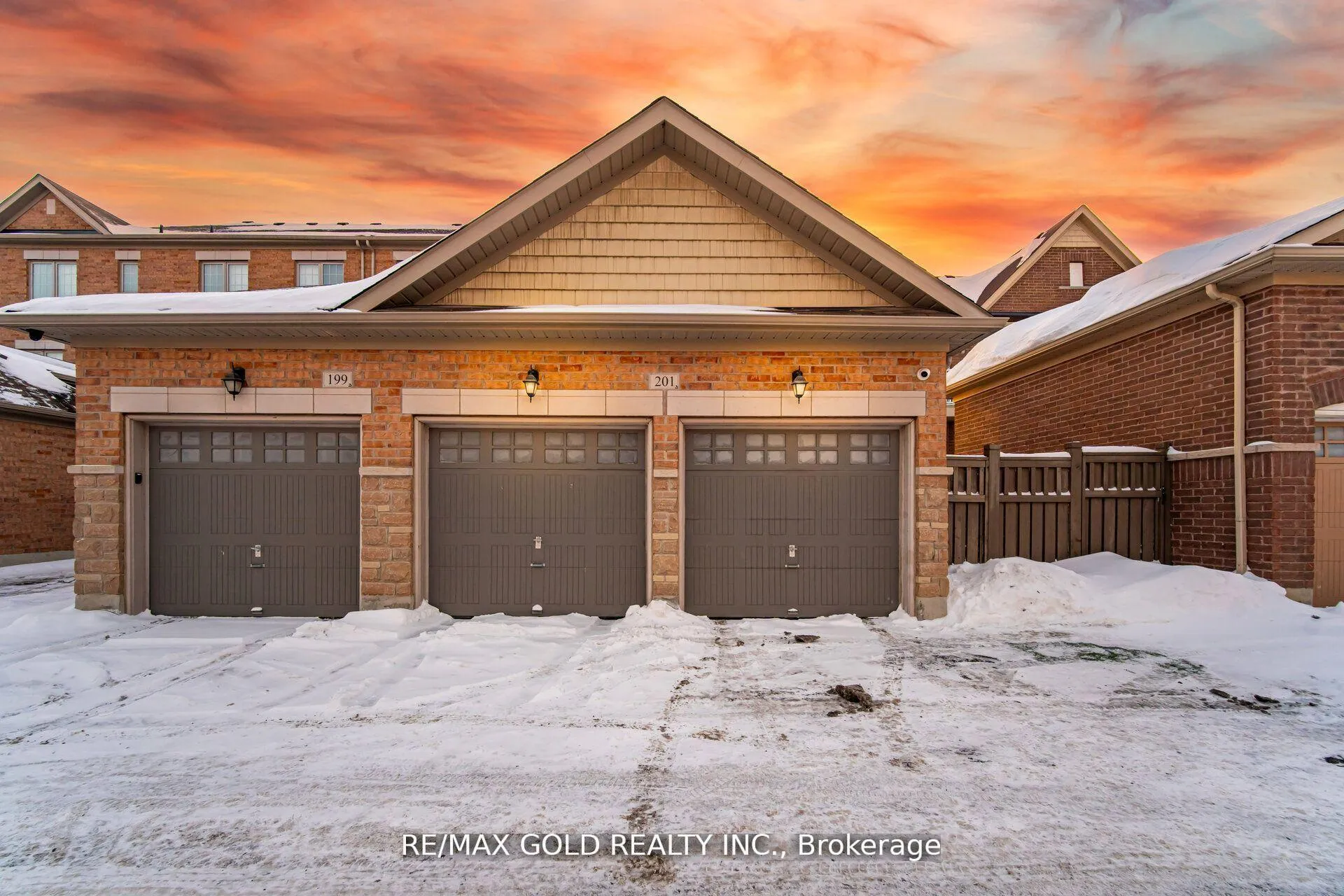 Photo 35 of 201 Barons Street, Vaughan, Kleinburg — HOMEH