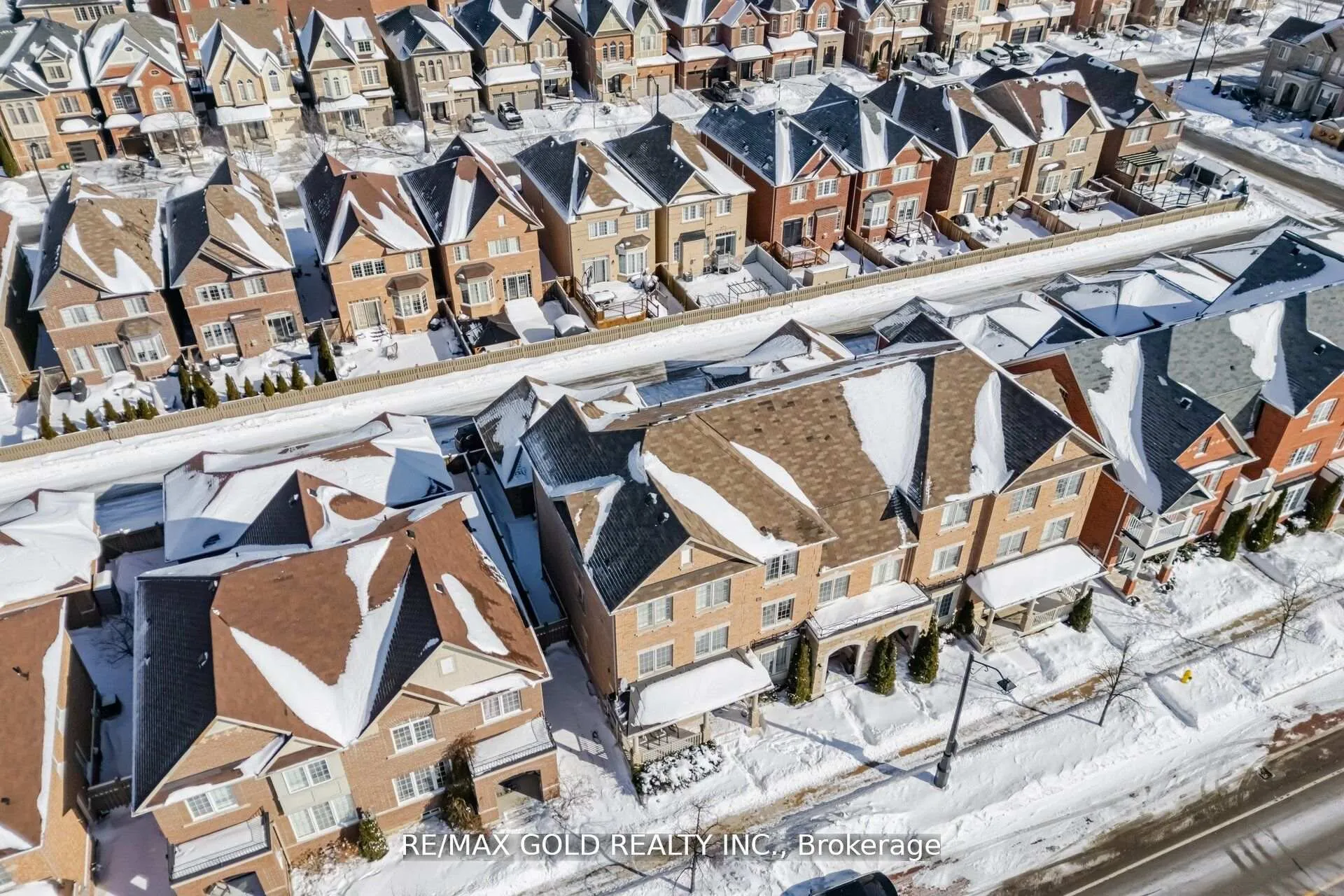 Photo 40 of 201 Barons Street, Vaughan, Kleinburg — HOMEH