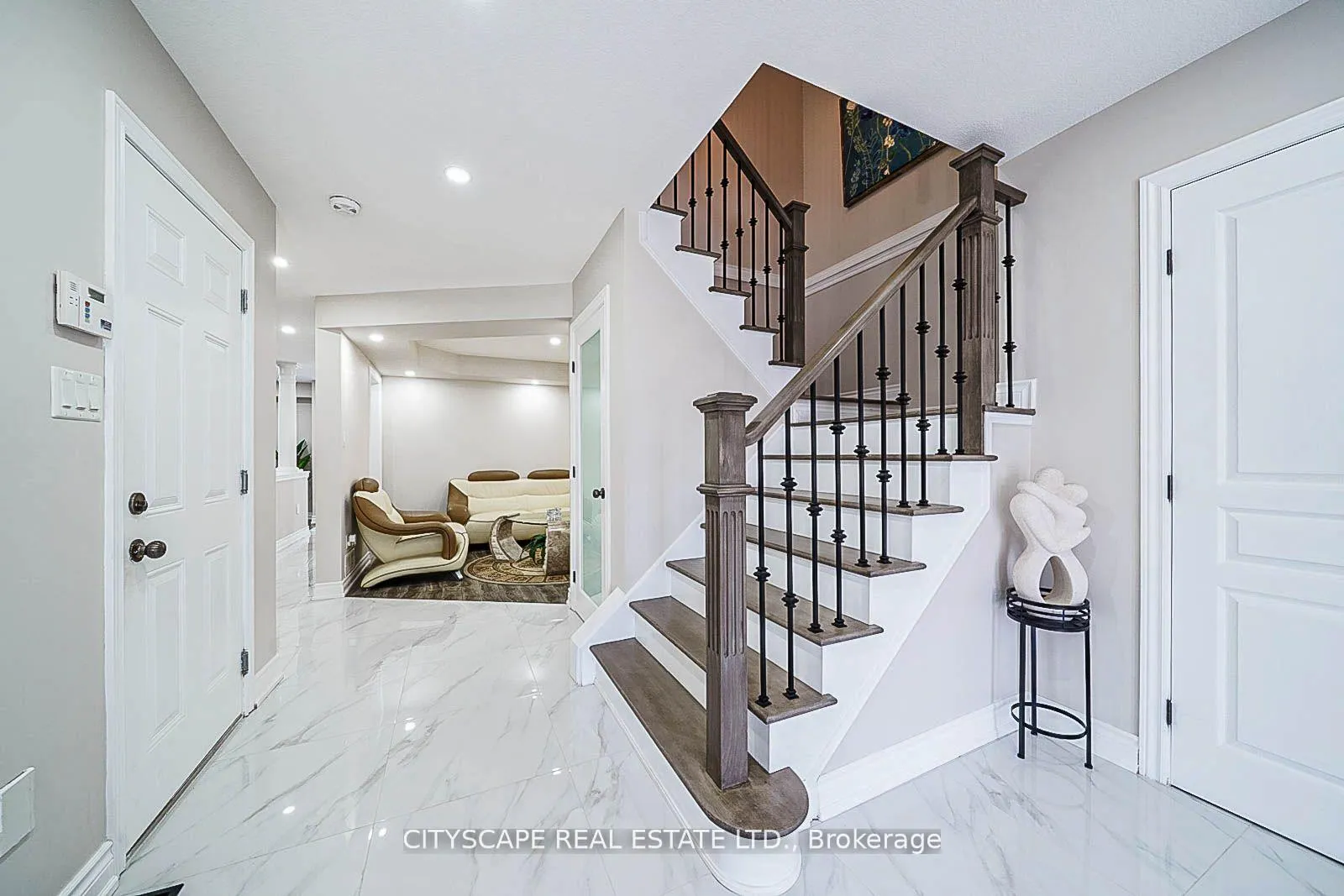 Photo 6 of 19 Staples Lane, Hamilton, Binbrook — HOMEH
