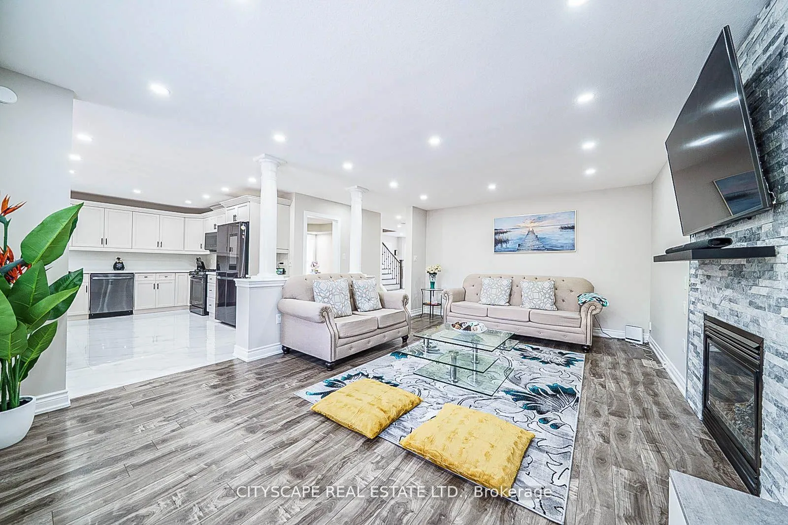 Photo 11 of 19 Staples Lane, Hamilton, Binbrook — HOMEH