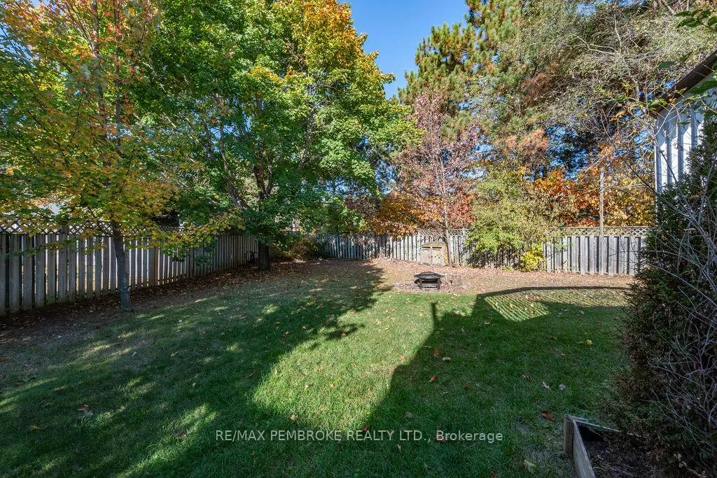 Photo 29 of 4 Dutch Drive, Petawawa — HOMEH